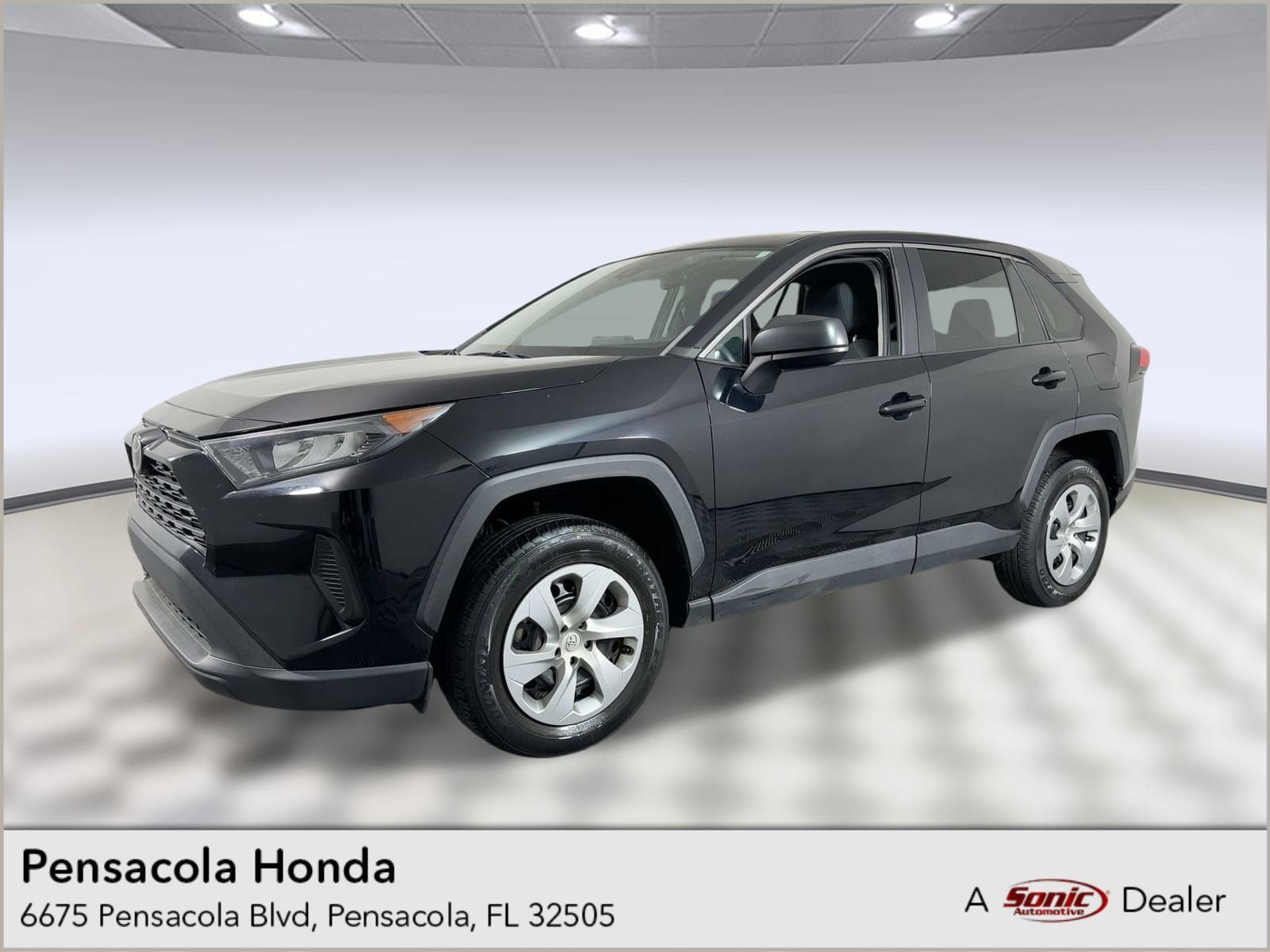 2022 Toyota RAV4 LE's photo