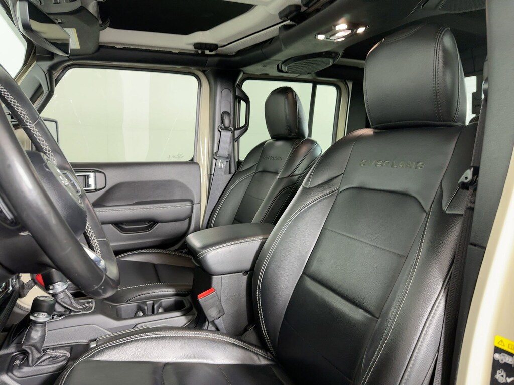 Used 2022 Jeep Gladiator Overland Truck Crew Cab