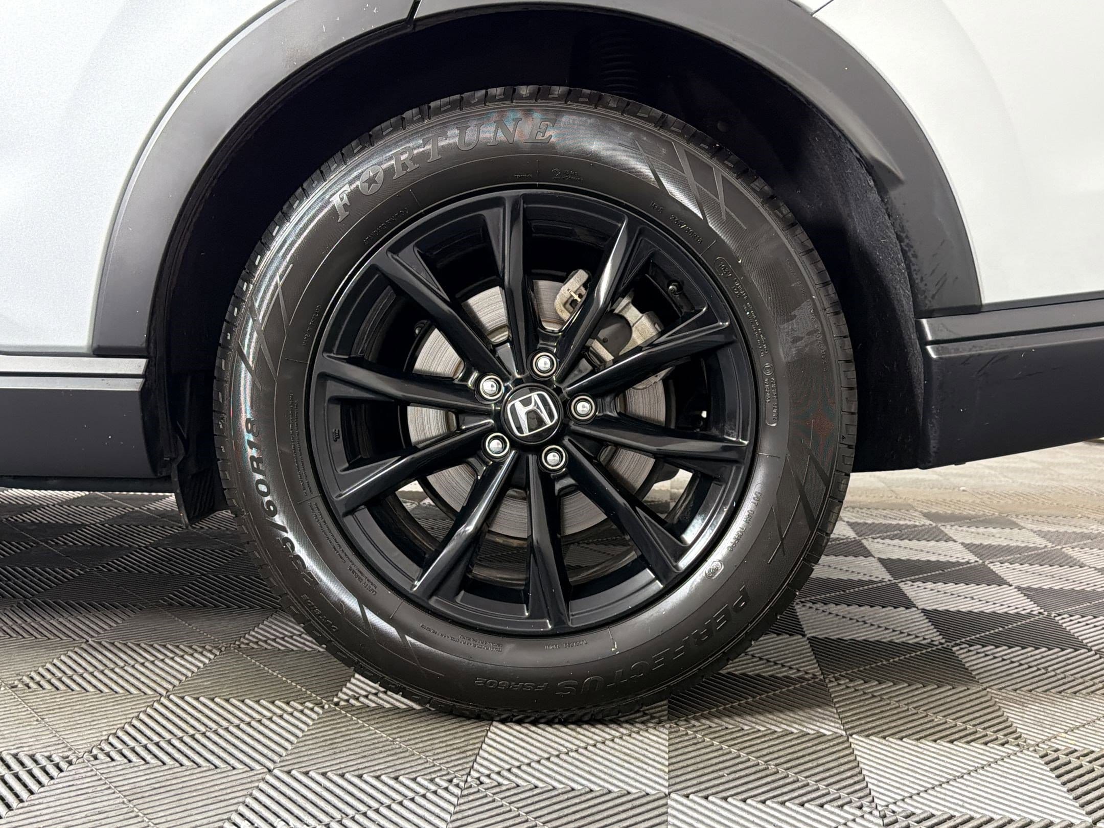 2025 Honda CR-V Sport-L - Photo 11