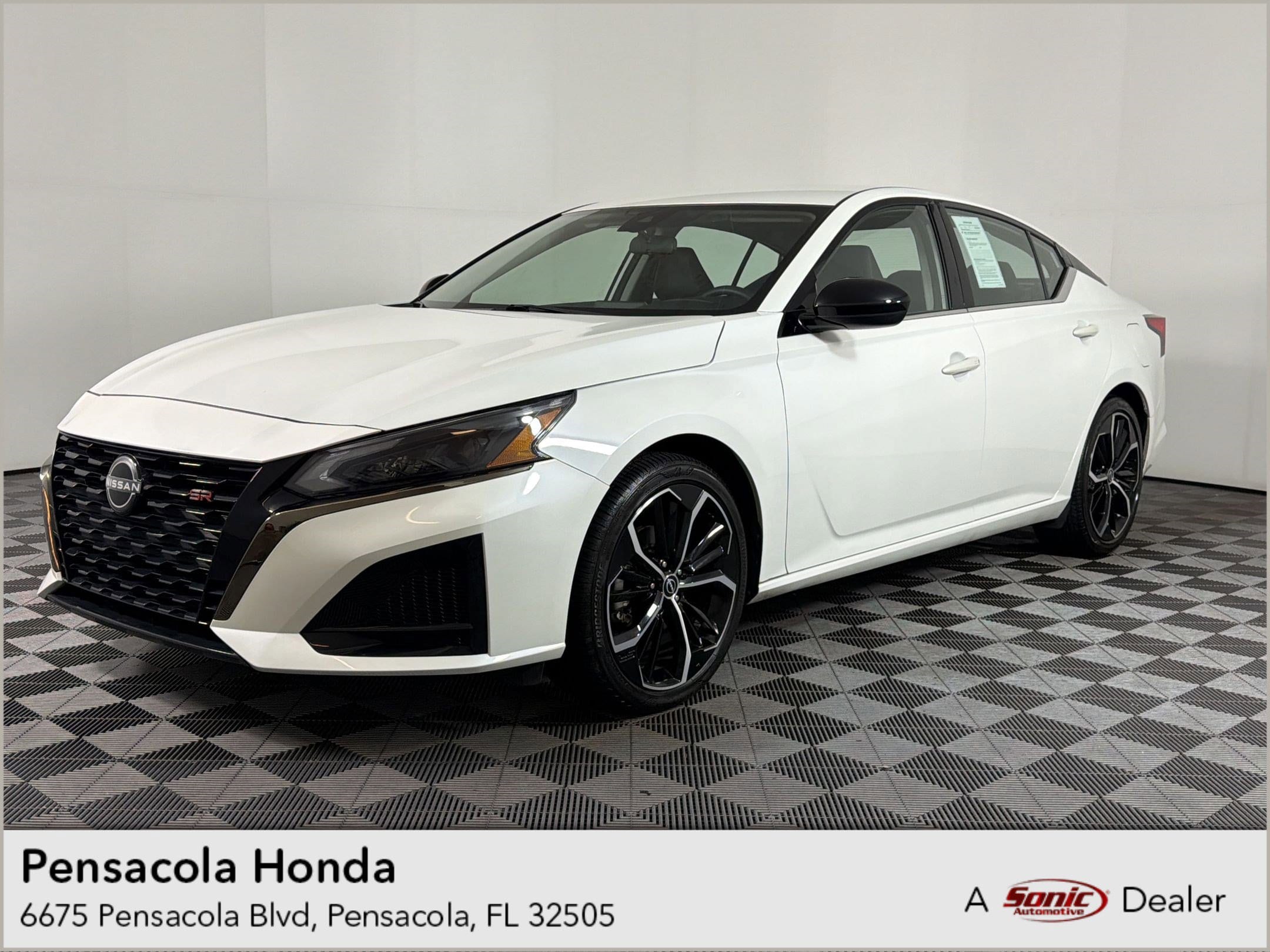 2024 Nissan Altima 2.5 SR's photo