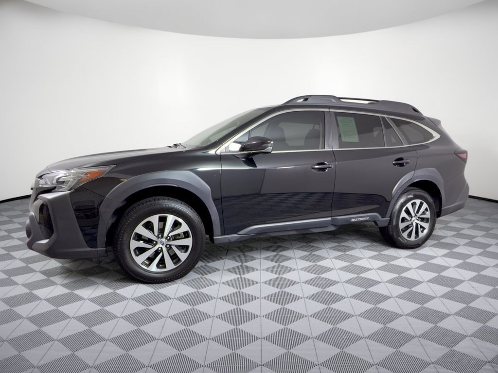 Used 2023 Subaru Outback Premium SUV