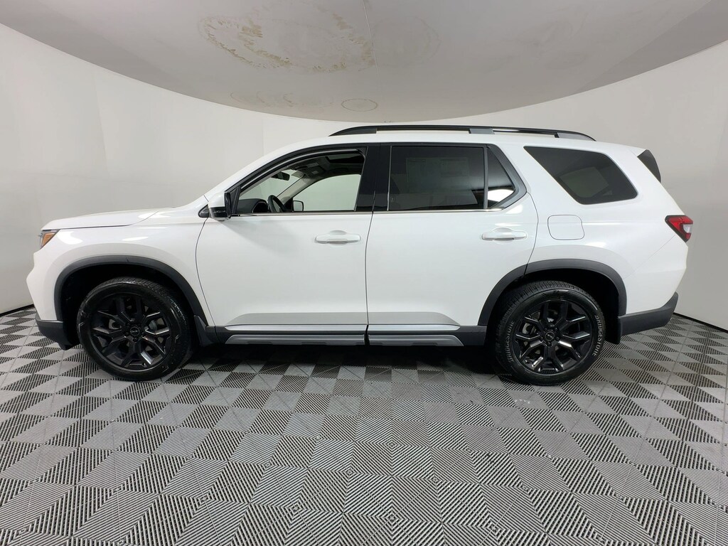 New 2025 Honda Pilot Touring SUV