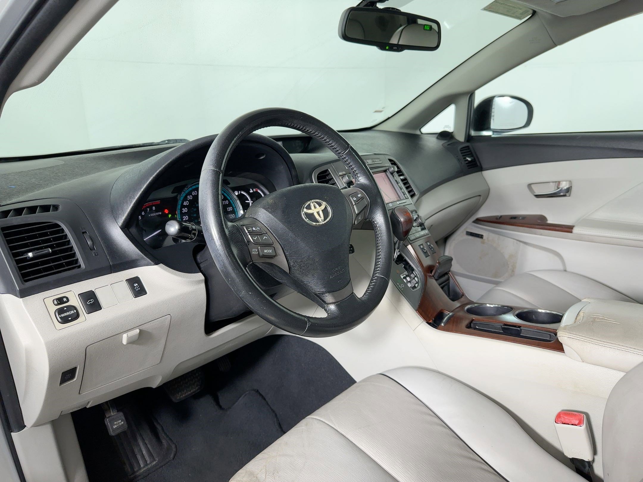 2010 Toyota Venza photo 3