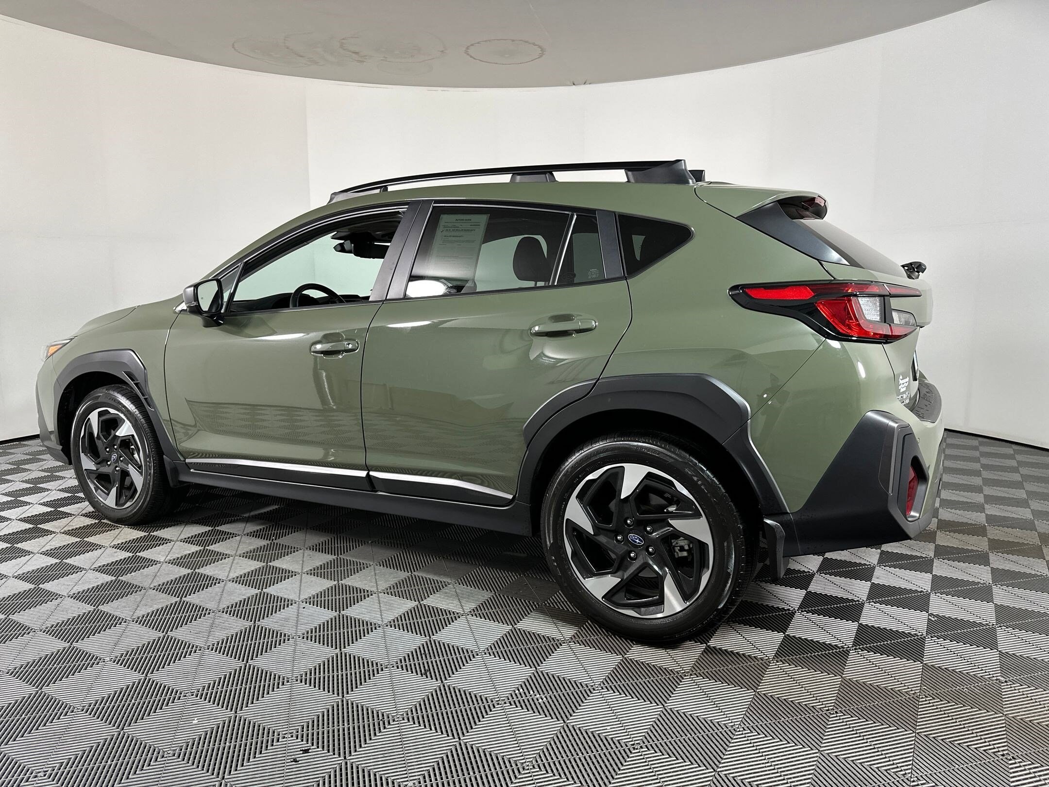 2024 Subaru Crosstrek Limited photo 2