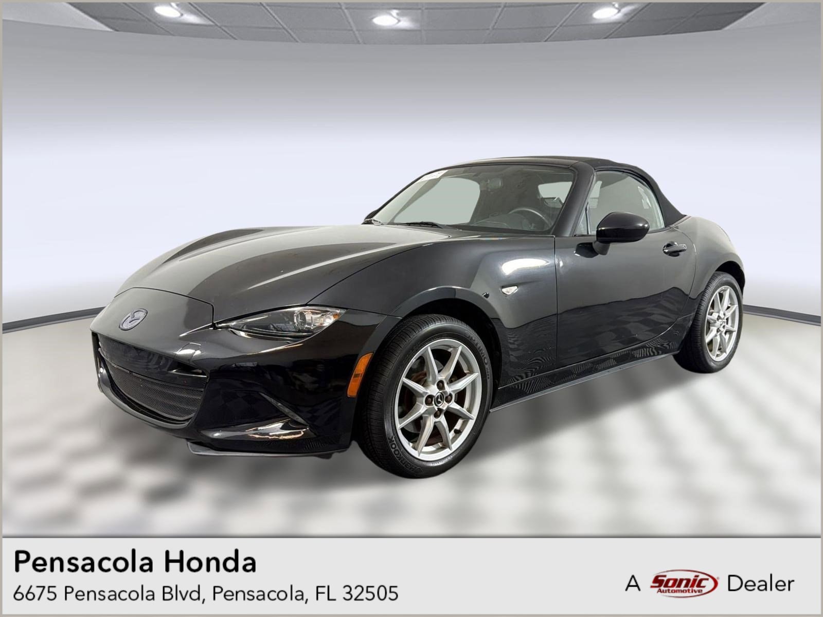 2017 Mazda MX-5 Miata Sport's photo