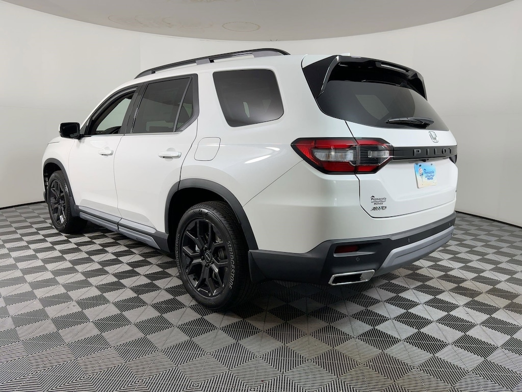 New 2025 Honda Pilot Touring SUV
