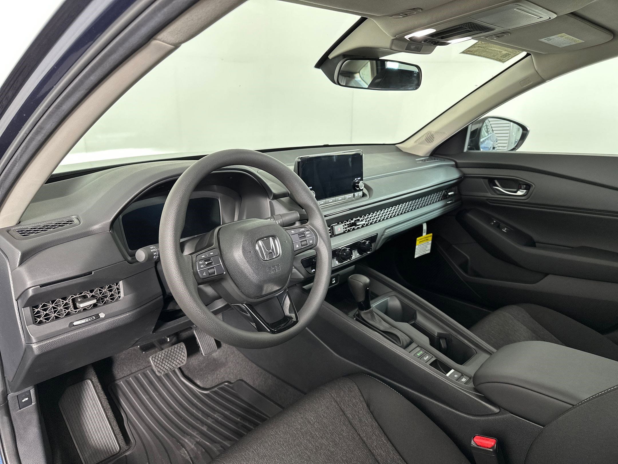 2025 Honda Accord SE photo 3