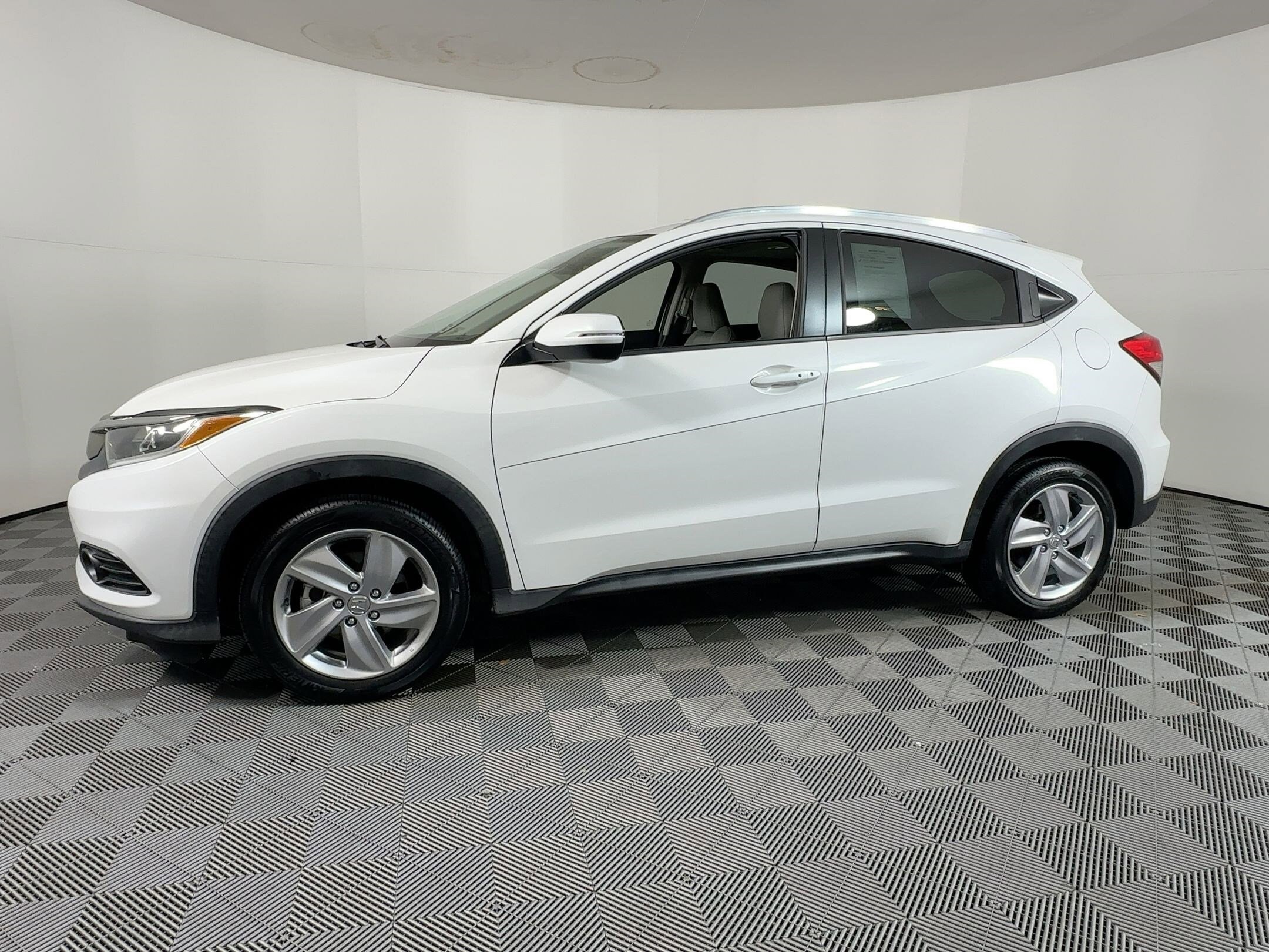 2020 Honda HR-V EX photo 2