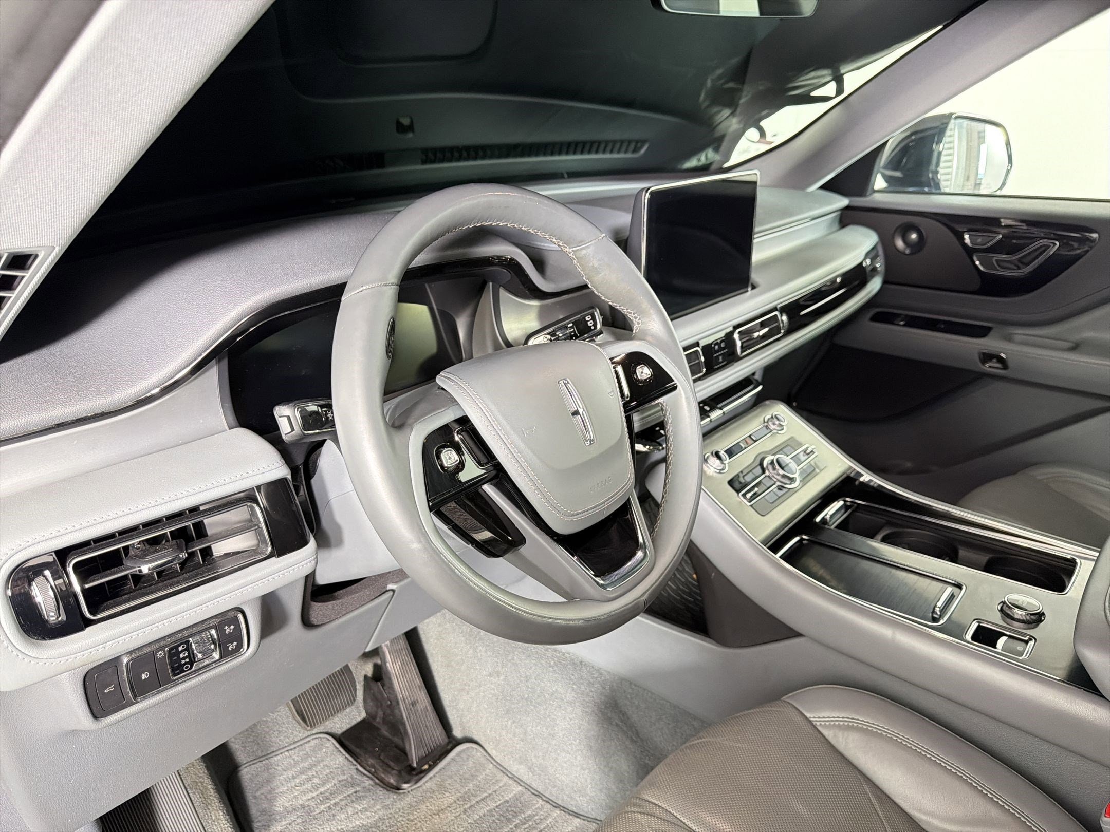 Aviator Reserve SUV
