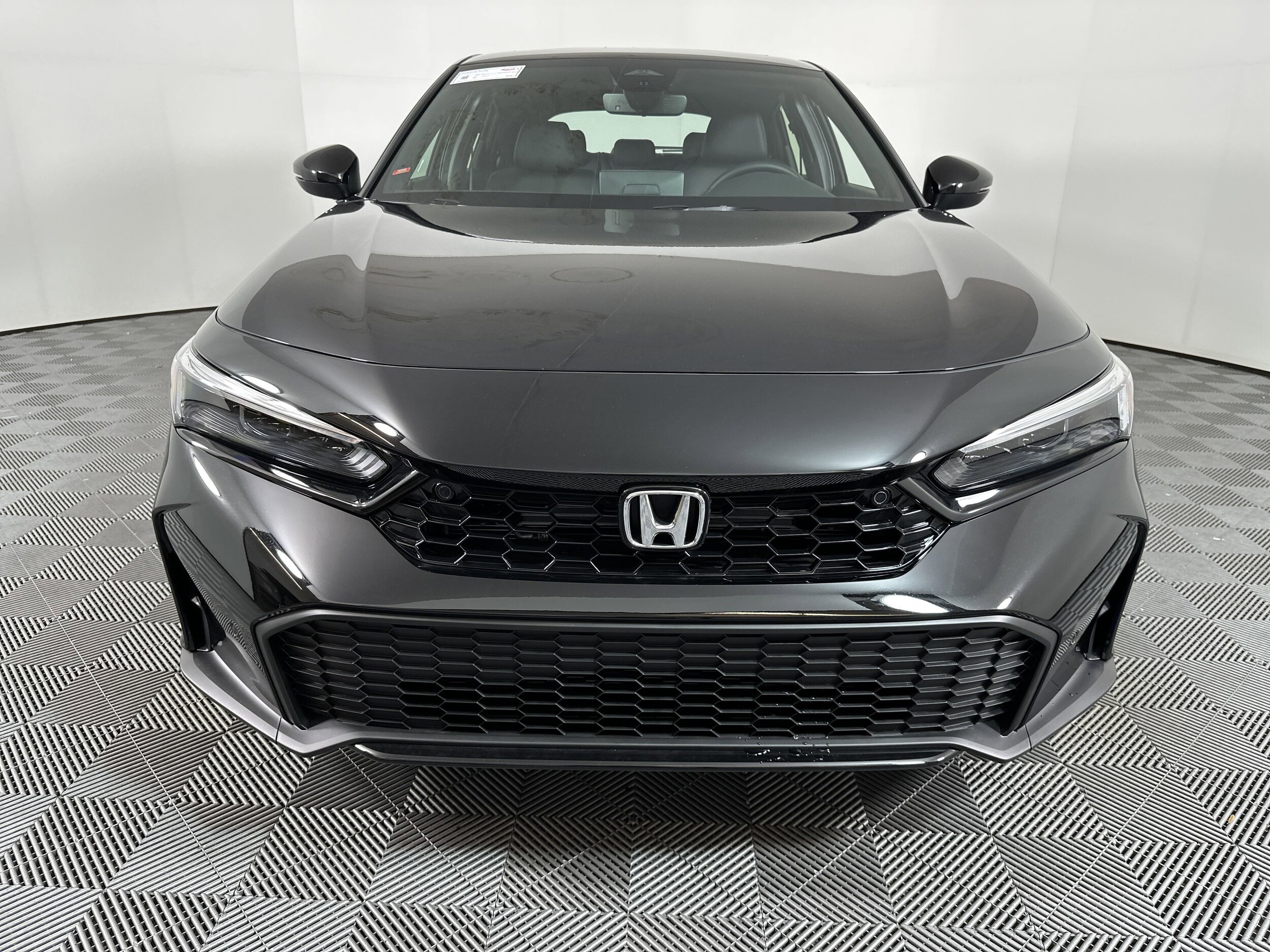 2025 Honda Civic Hybrid Sport Touring Hatchback photo 3