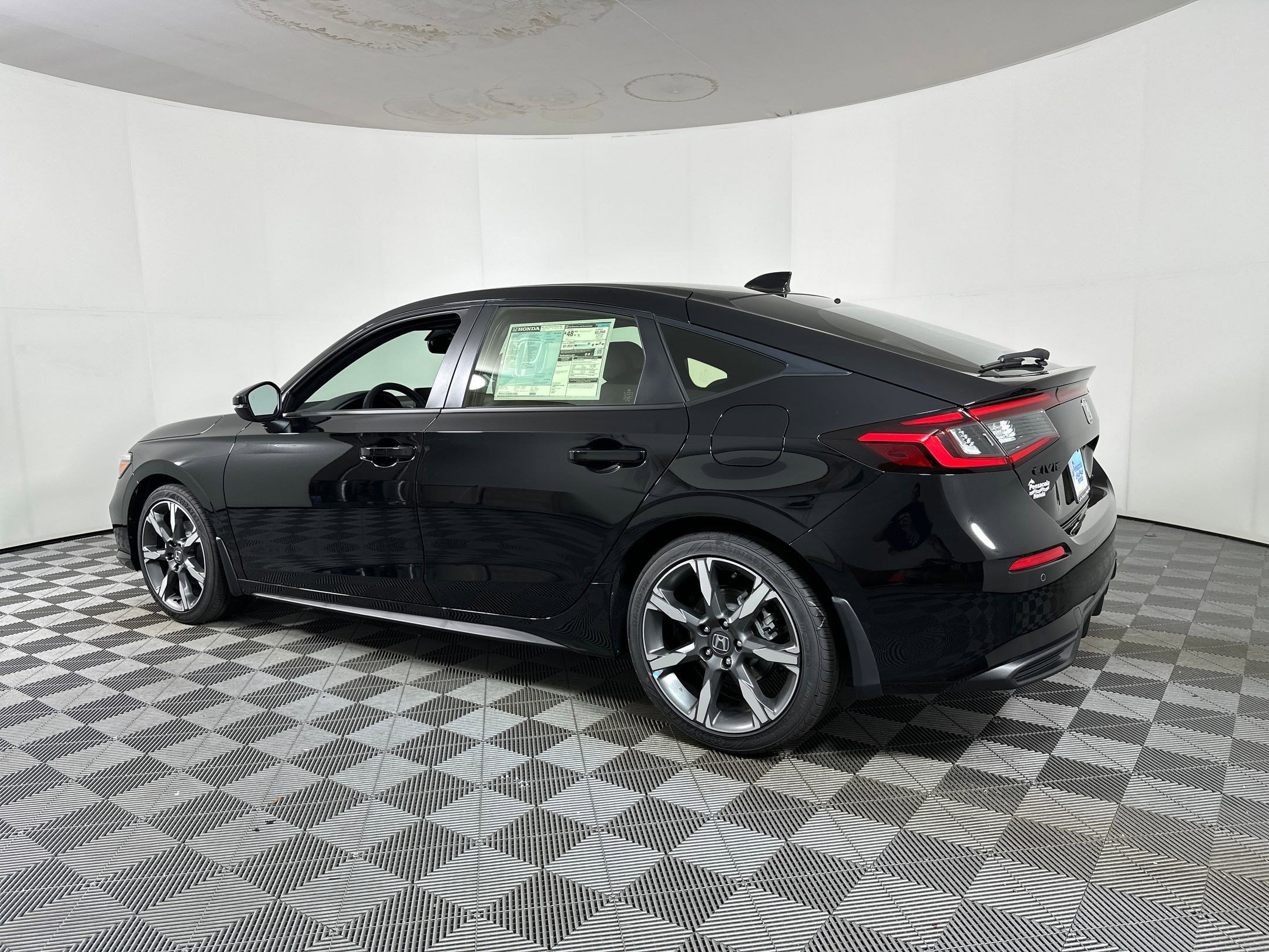 2026 Honda Civic Hybrid Sport Touring Hatchback photo 2