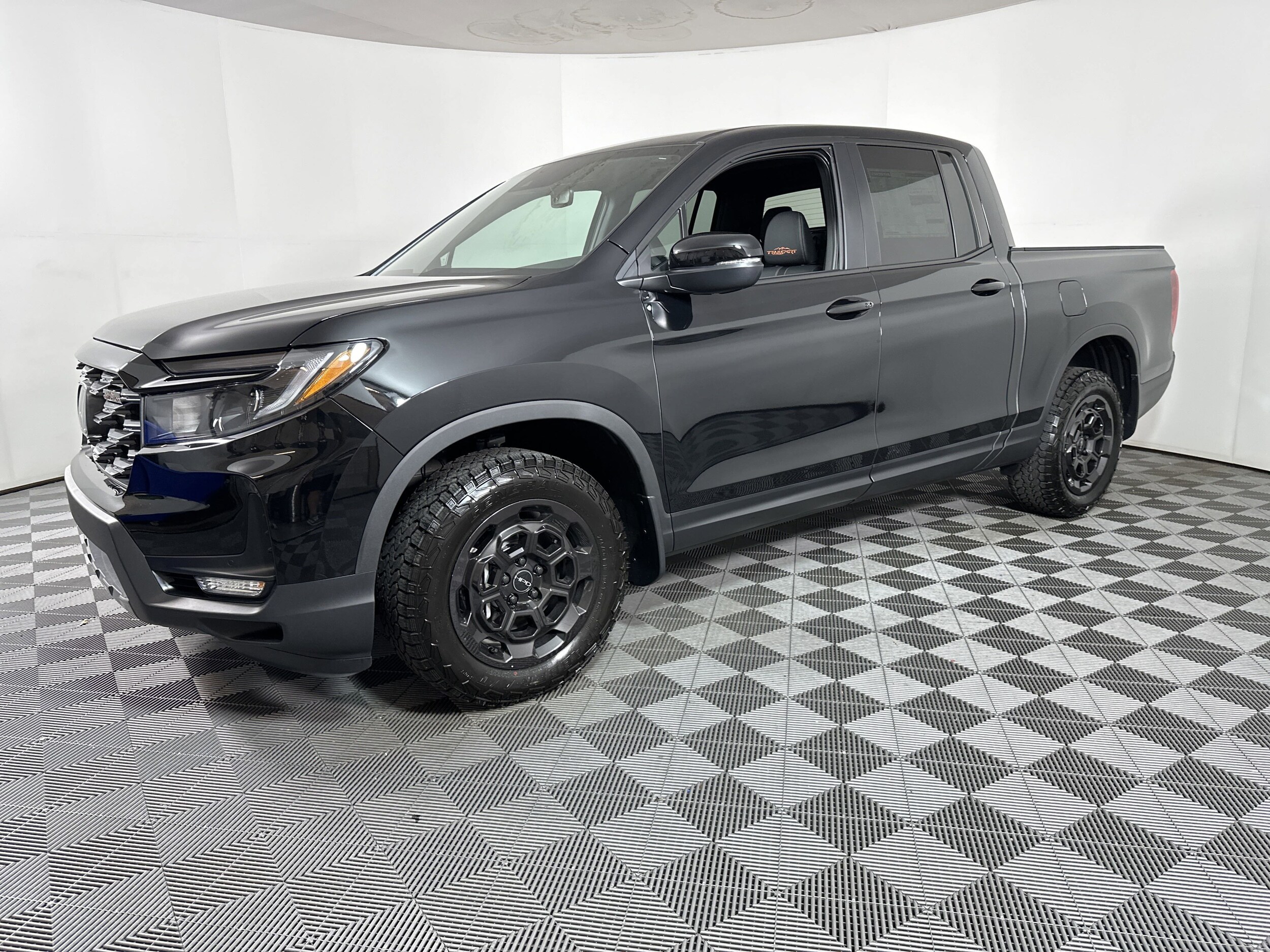 2025 Honda Ridgeline TrailSport photo 4