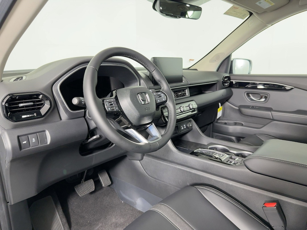 New 2025 Honda Pilot Touring SUV