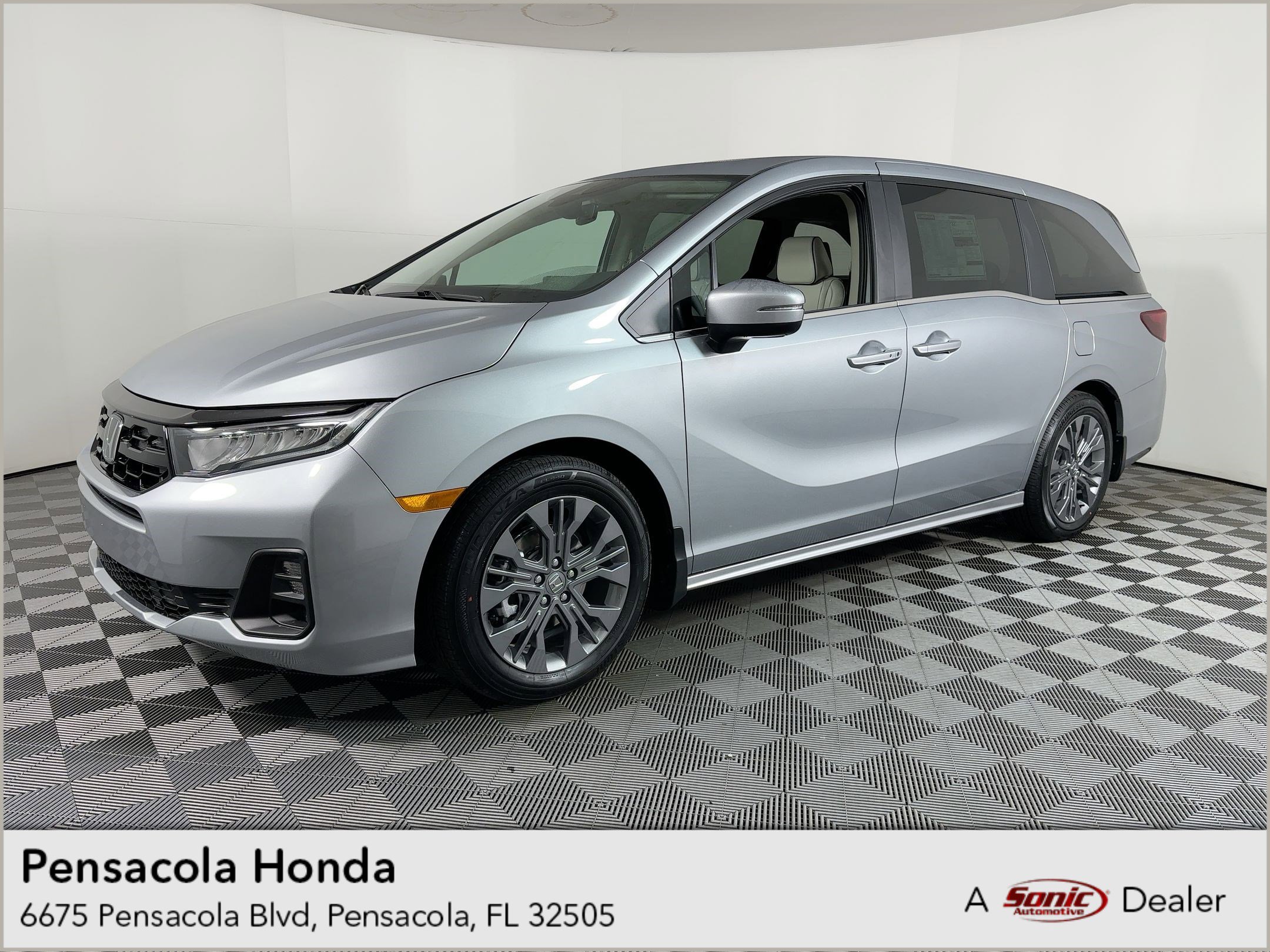 2026 Honda Odyssey Touring's photo