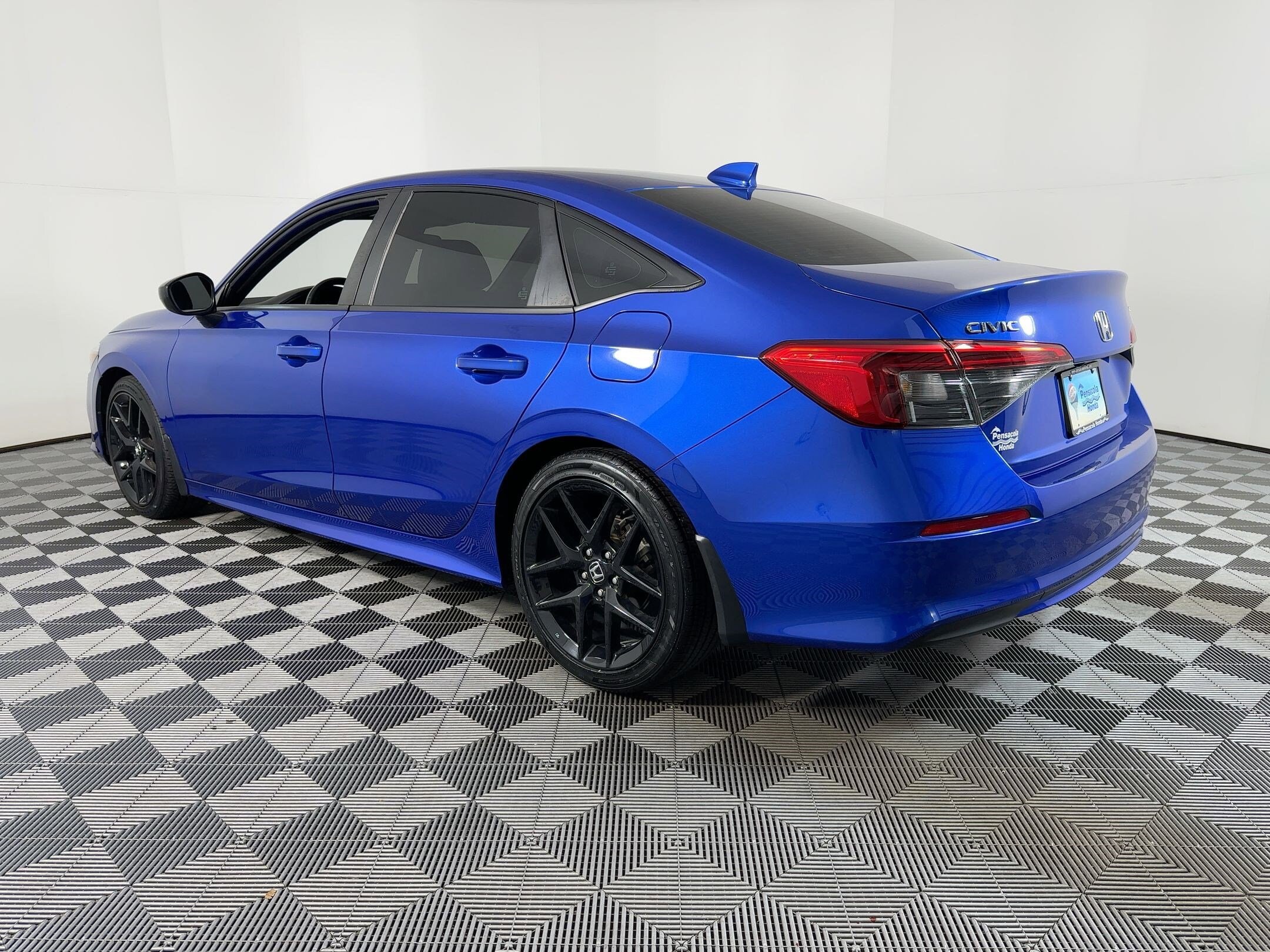 2023 Honda Civic Sport photo 2