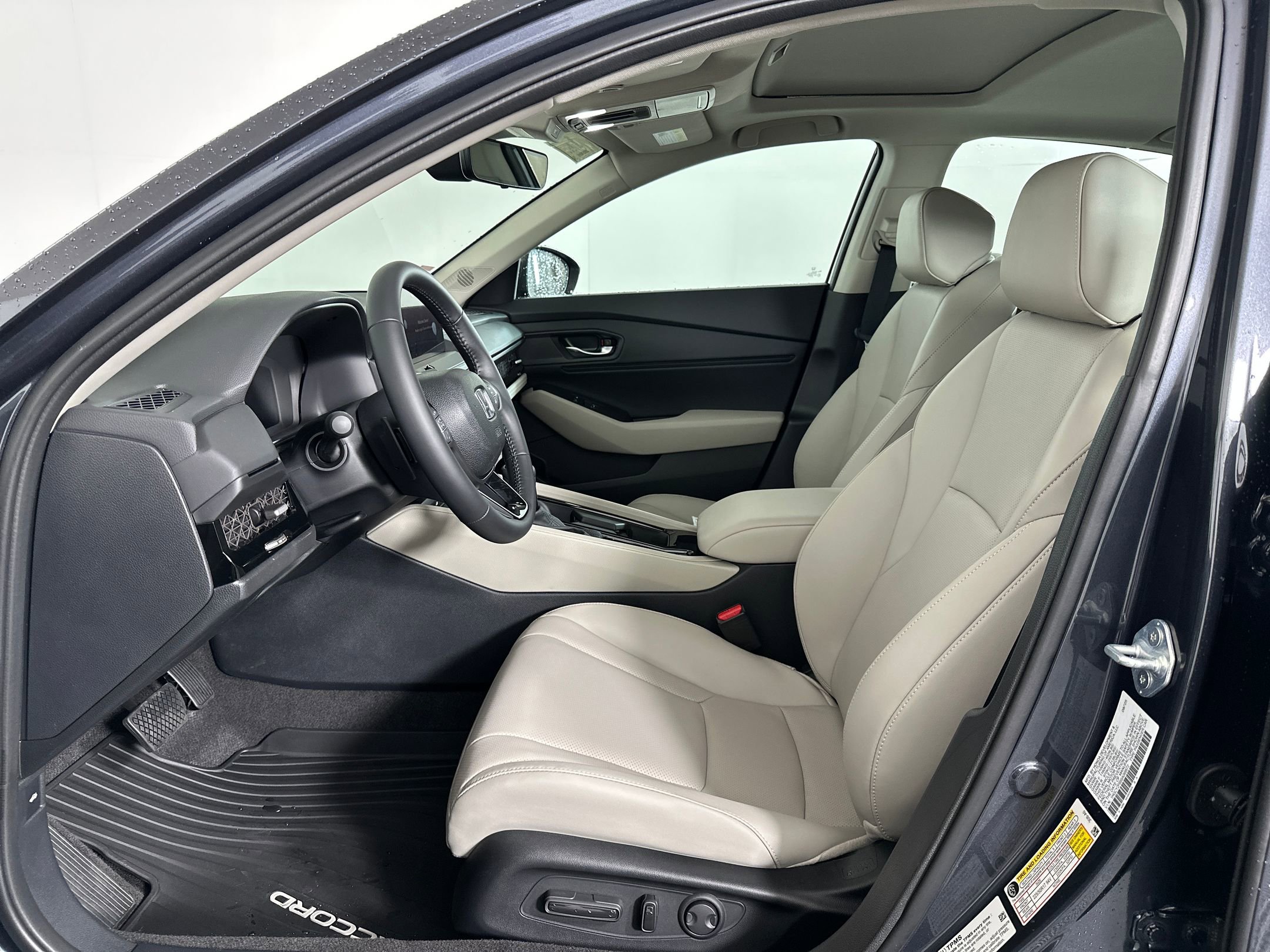 2025 Honda Accord Hybrid EX-L photo 4