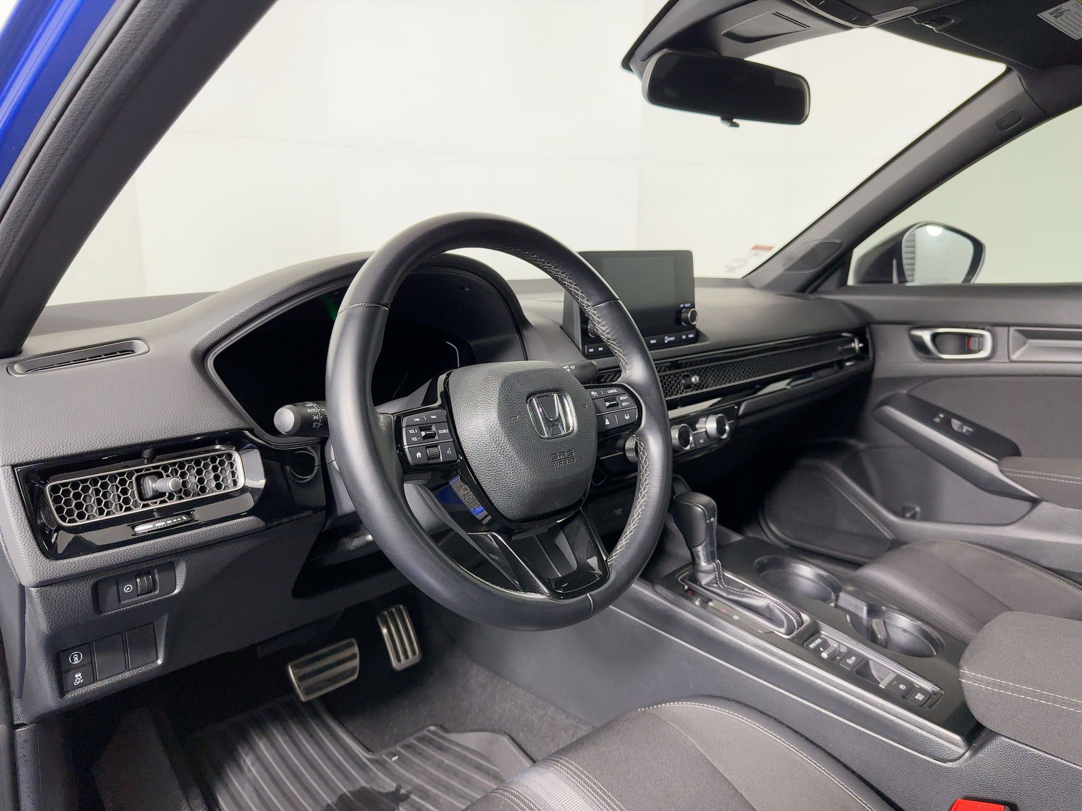 2023 Honda Civic Sport photo 3