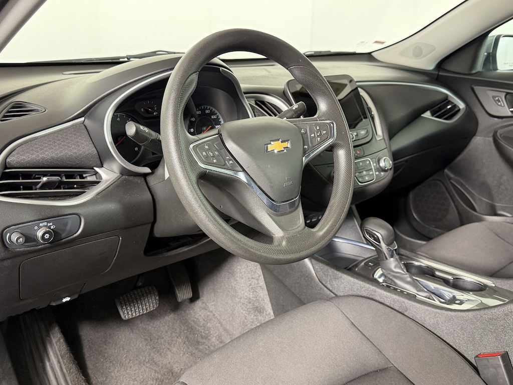 Used 2024 Chevrolet Malibu LT Sedan