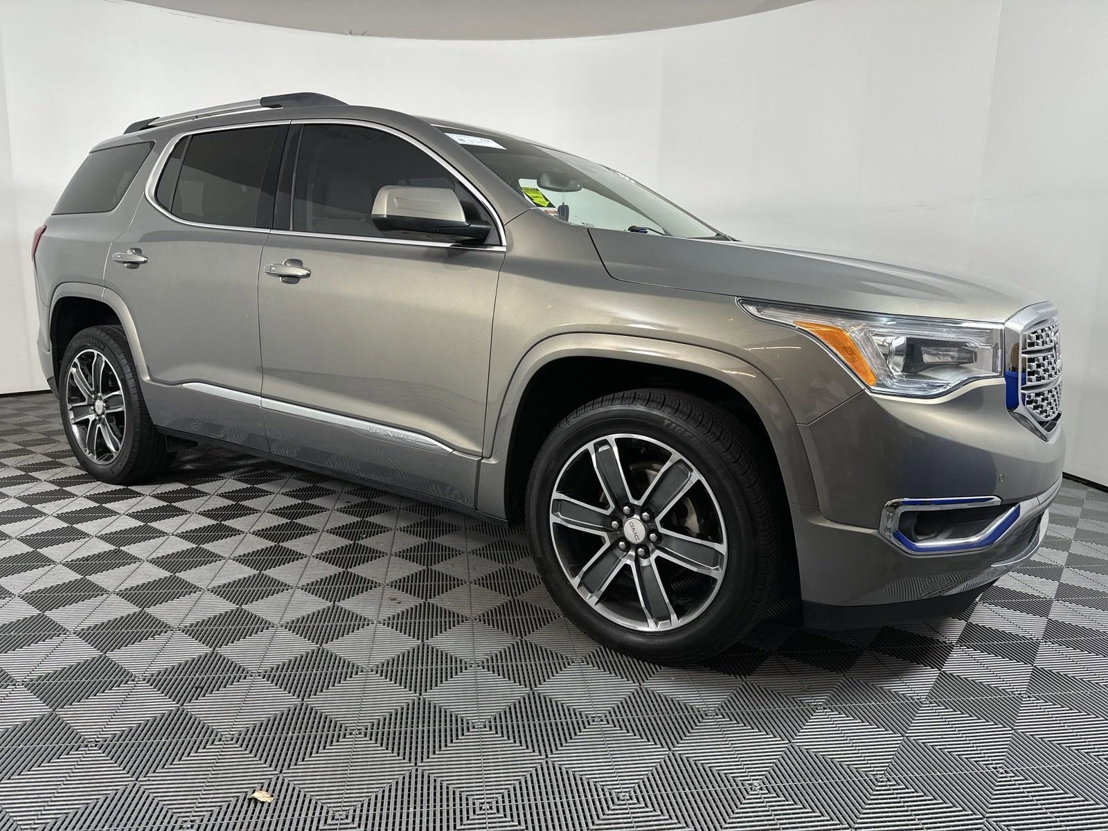 Used 2019 GMC Acadia Denali with VIN 1GKKNPLS5KZ172415 for sale in Pensacola, FL