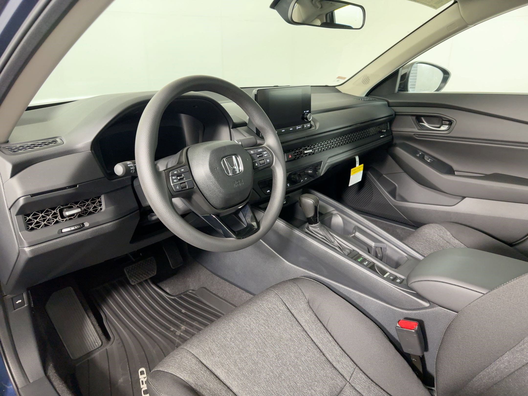 2025 Honda Accord SE photo 4