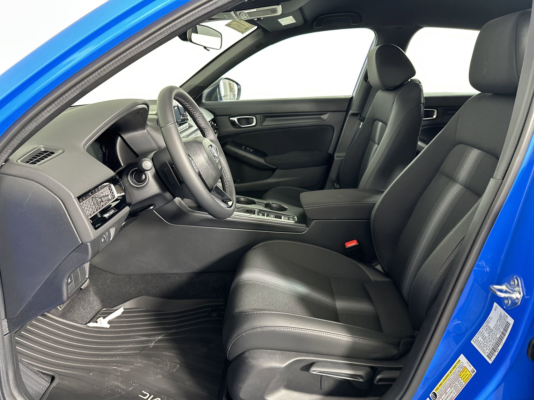 2025 Honda Civic Sport Hatchback photo 4