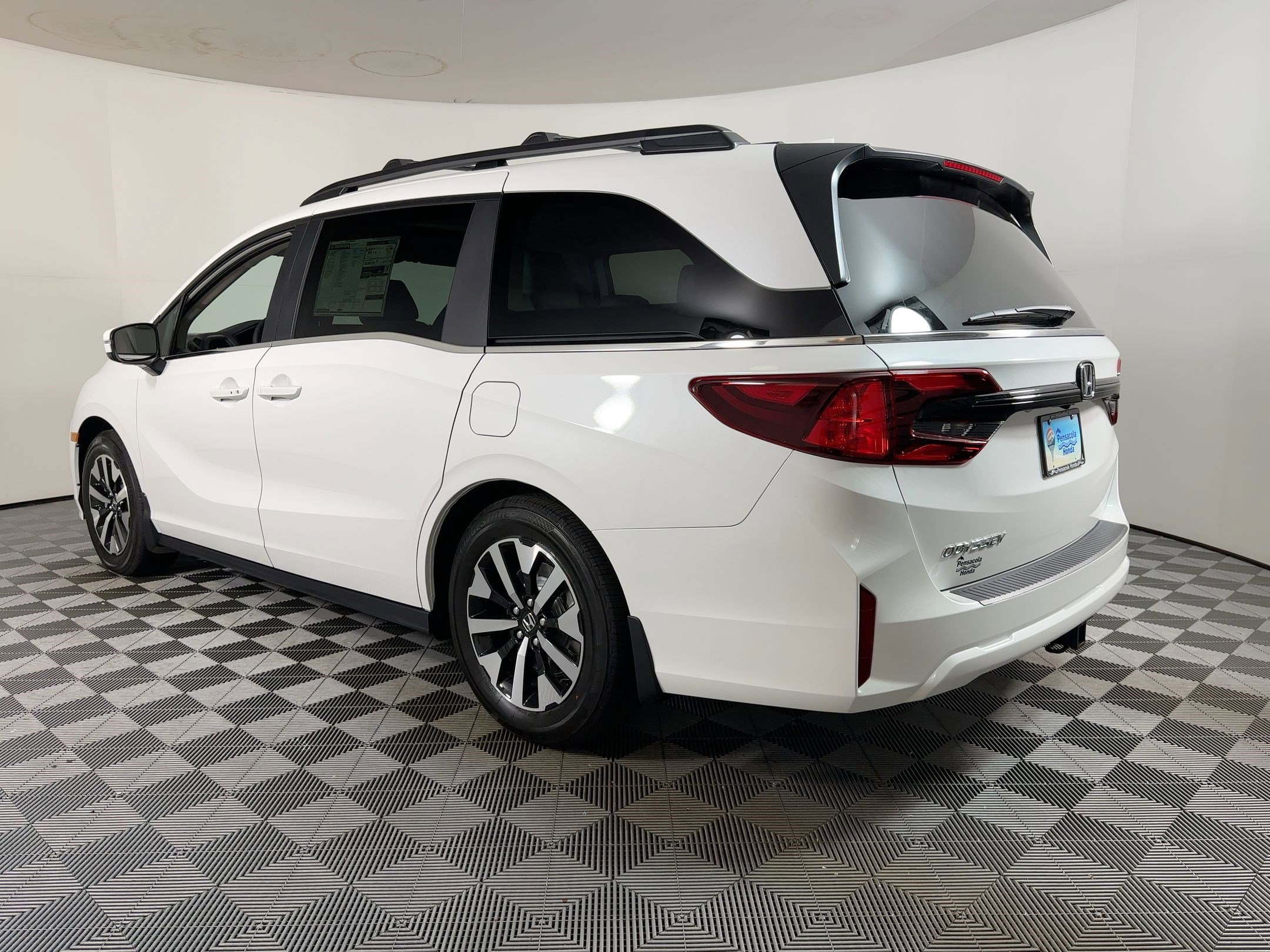 2026 Honda Odyssey EX-L photo 2