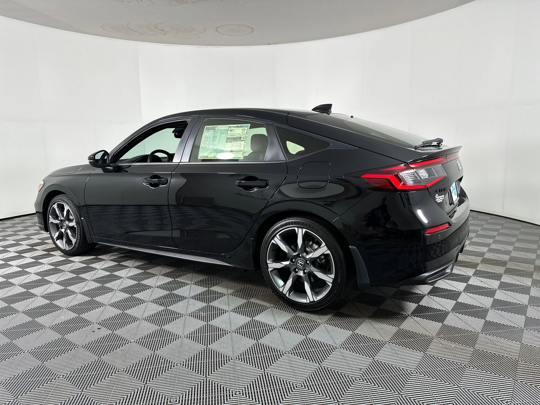 2026 Honda Civic Hybrid Sport Touring Hatchback photo 2