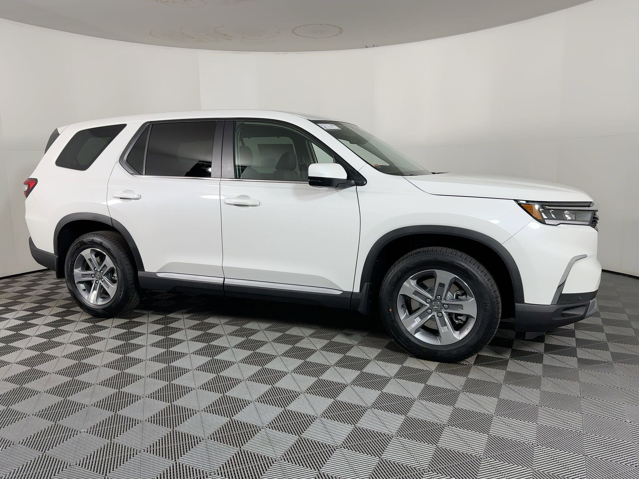 2025 Honda Pilot EX-L photo 4