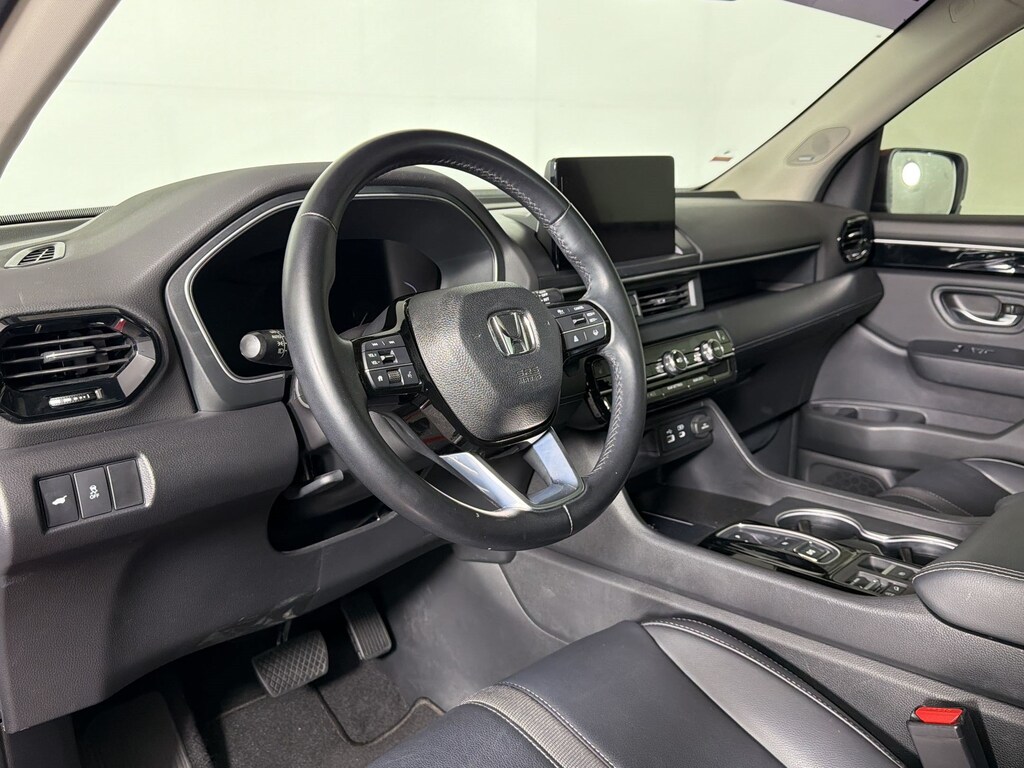 Used 2023 Honda Pilot Touring SUV