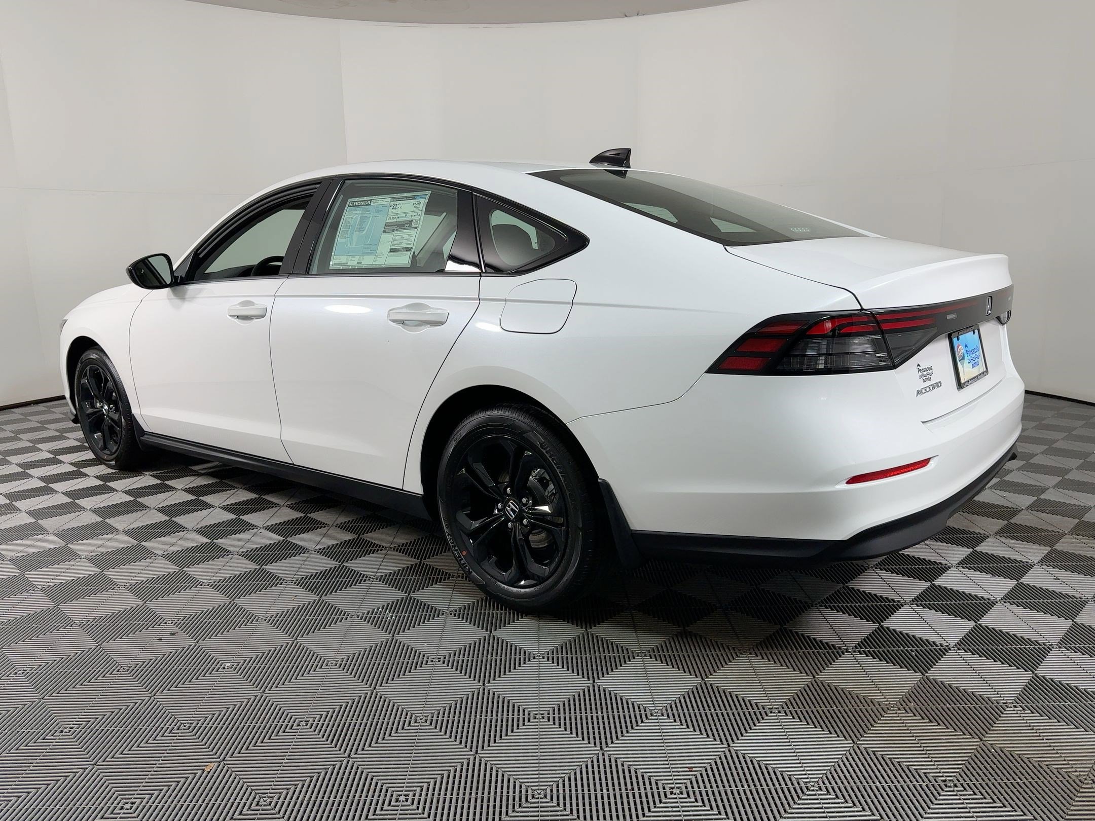 2025 Honda Accord SE photo 2