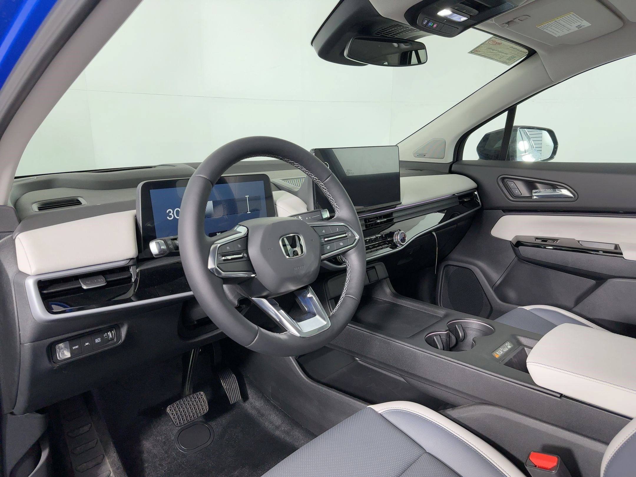 2026 Honda Prologue Elite photo 4