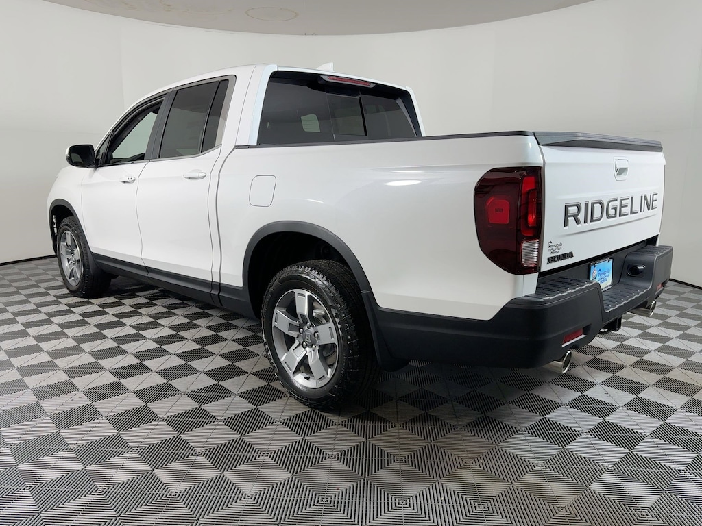 New 2026 Honda Ridgeline RTL Truck Crew Cab