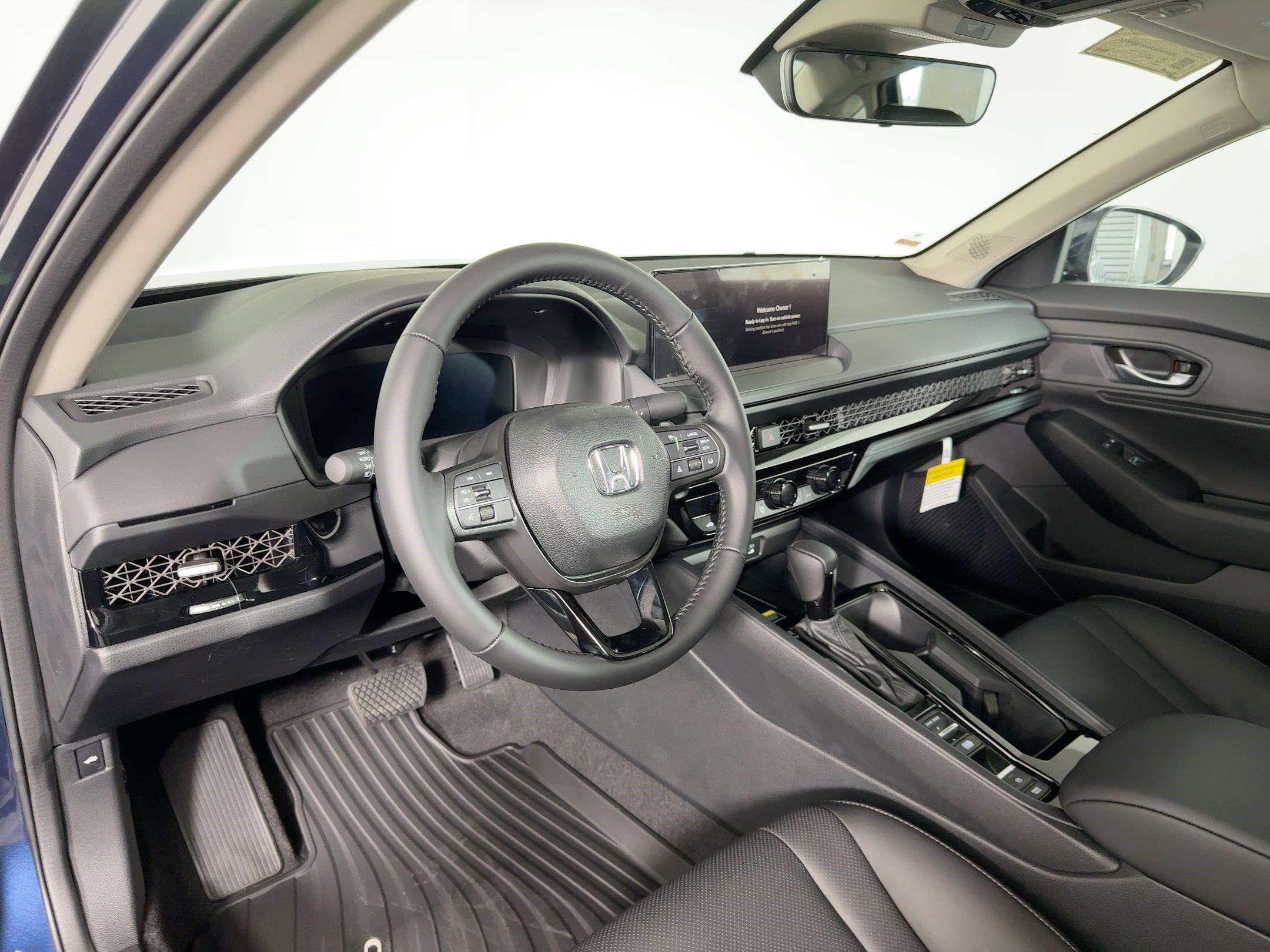 2025 Honda Accord Hybrid EX-L photo 3