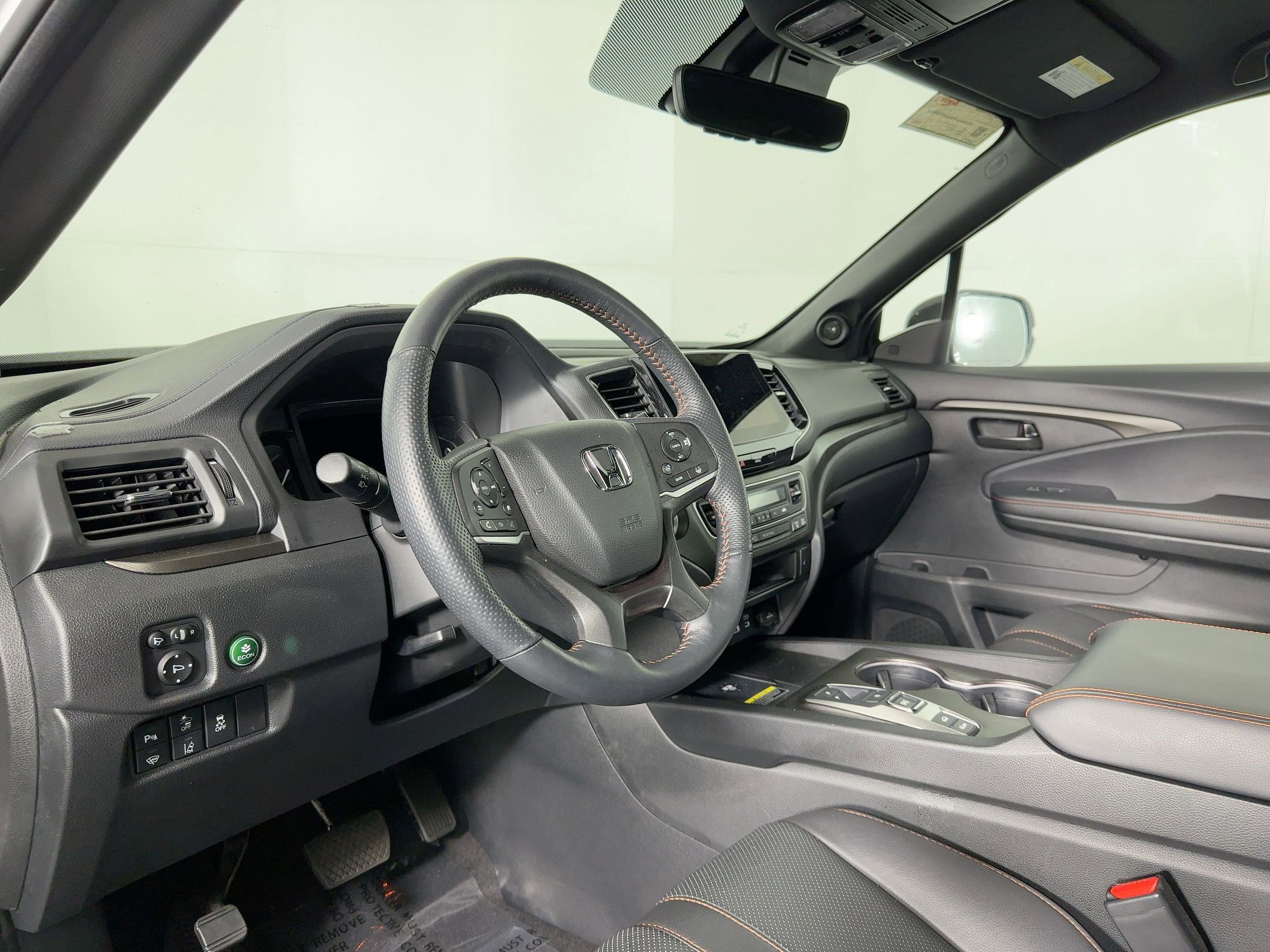 2025 Honda Passport TrailSport photo 3