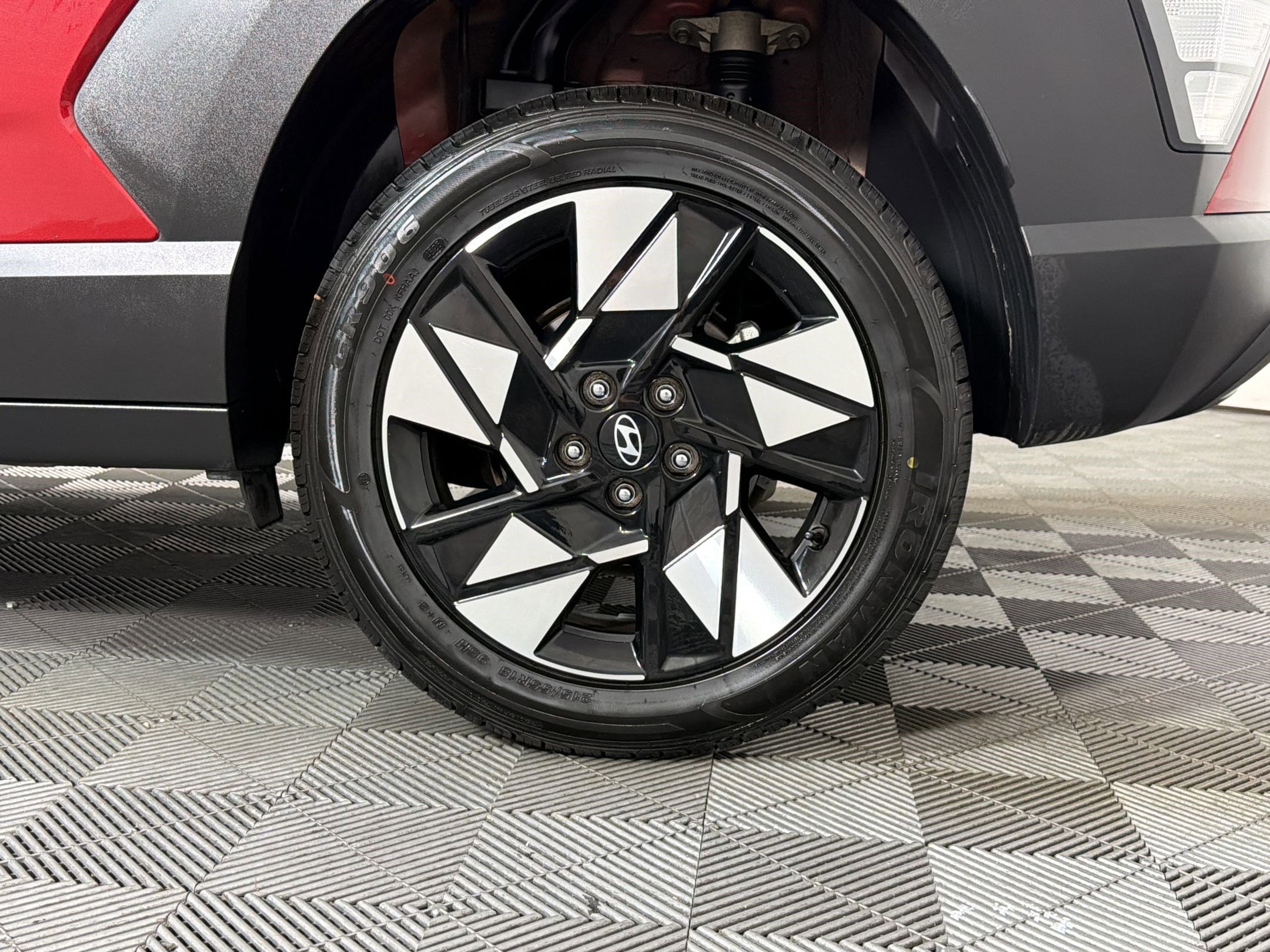 Kona SEL SUV