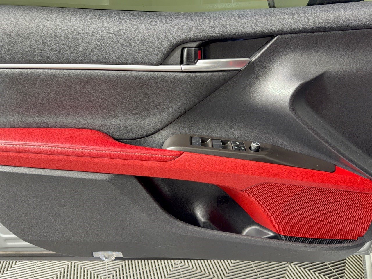 2023 Toyota Camry XSE - Photo 14