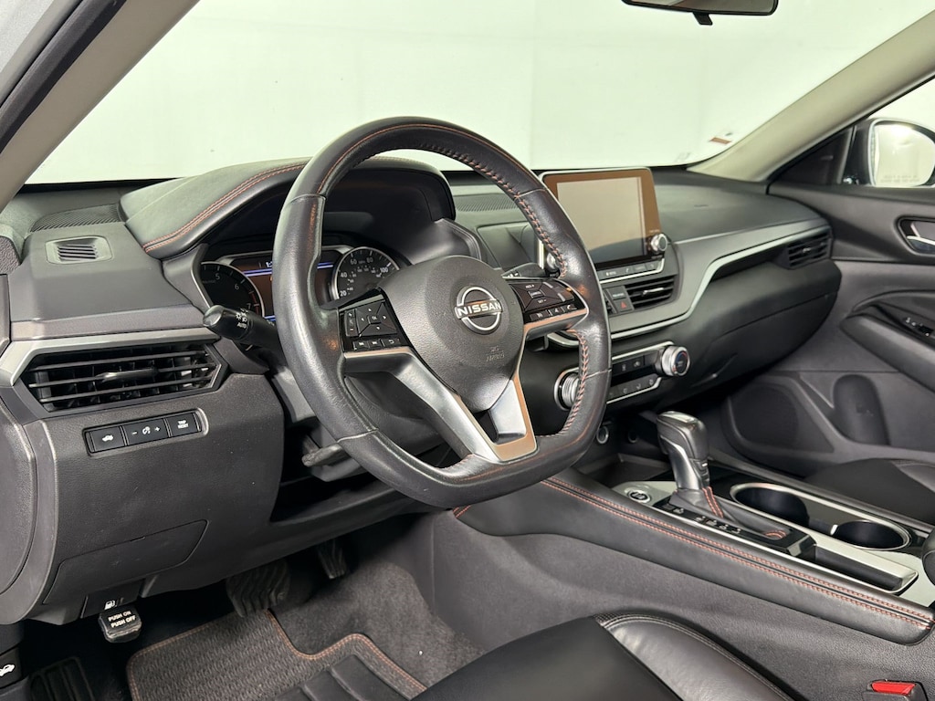 Used 2024 Nissan Altima 2.5 SR Sedan