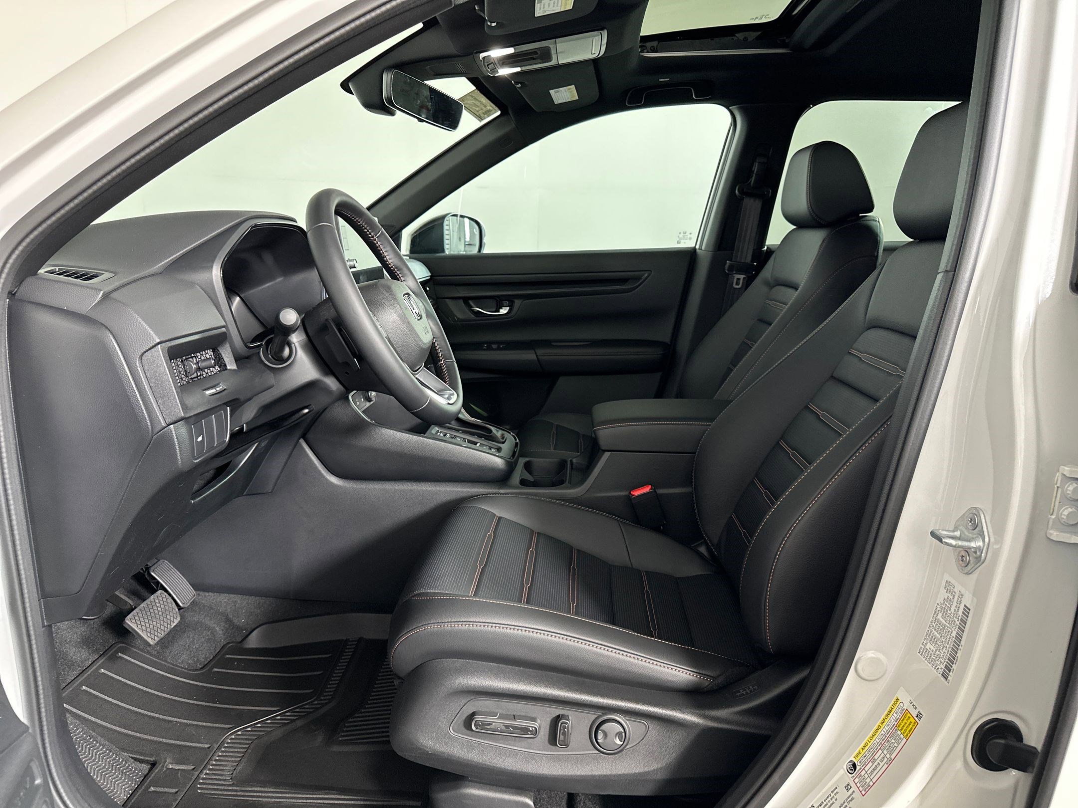 2026 Honda CR-V Hybrid Sport-L photo 2