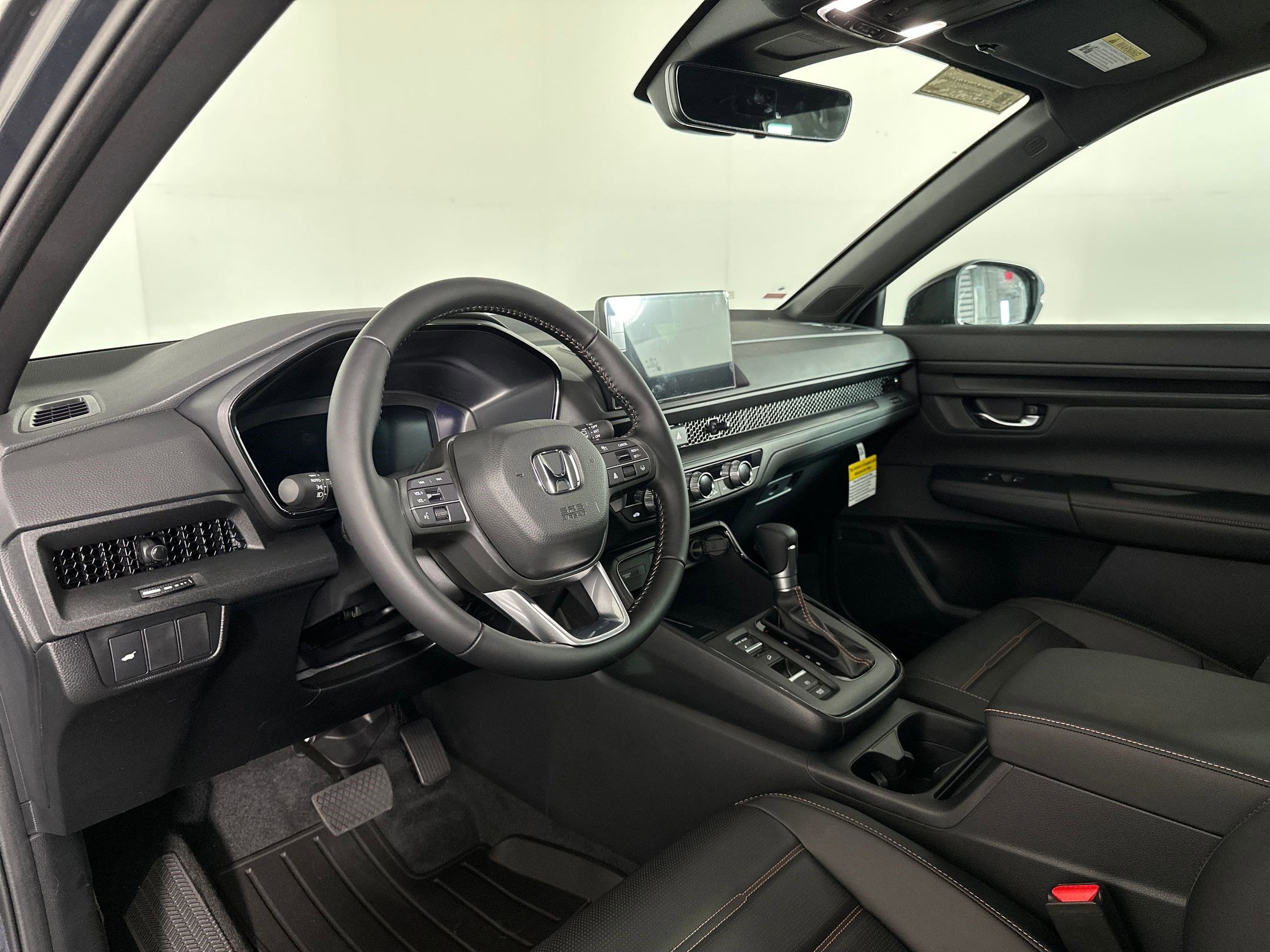 2026 Honda CR-V Hybrid Sport-L photo 3