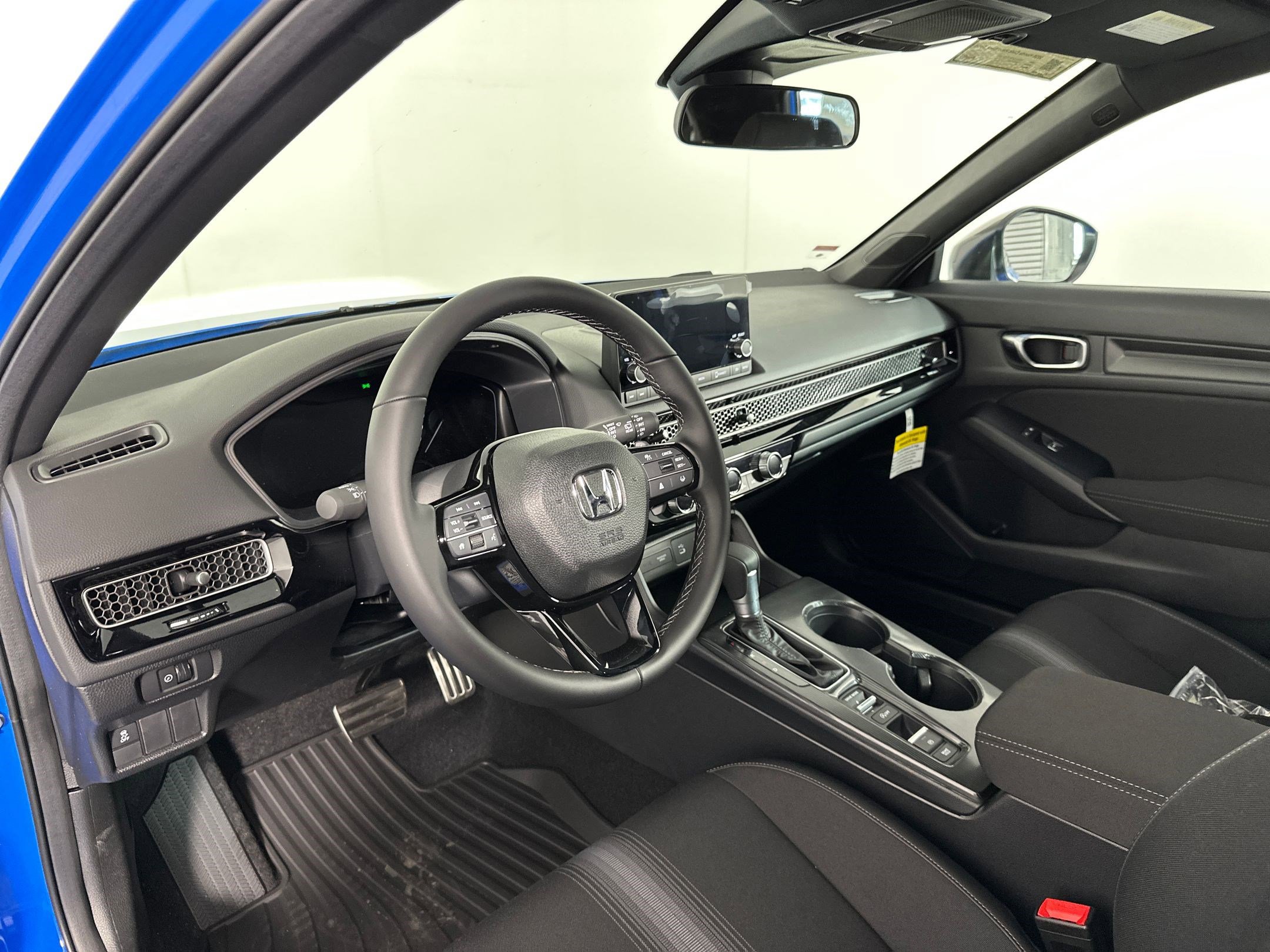 2026 Honda Civic Sport Hatchback photo 2