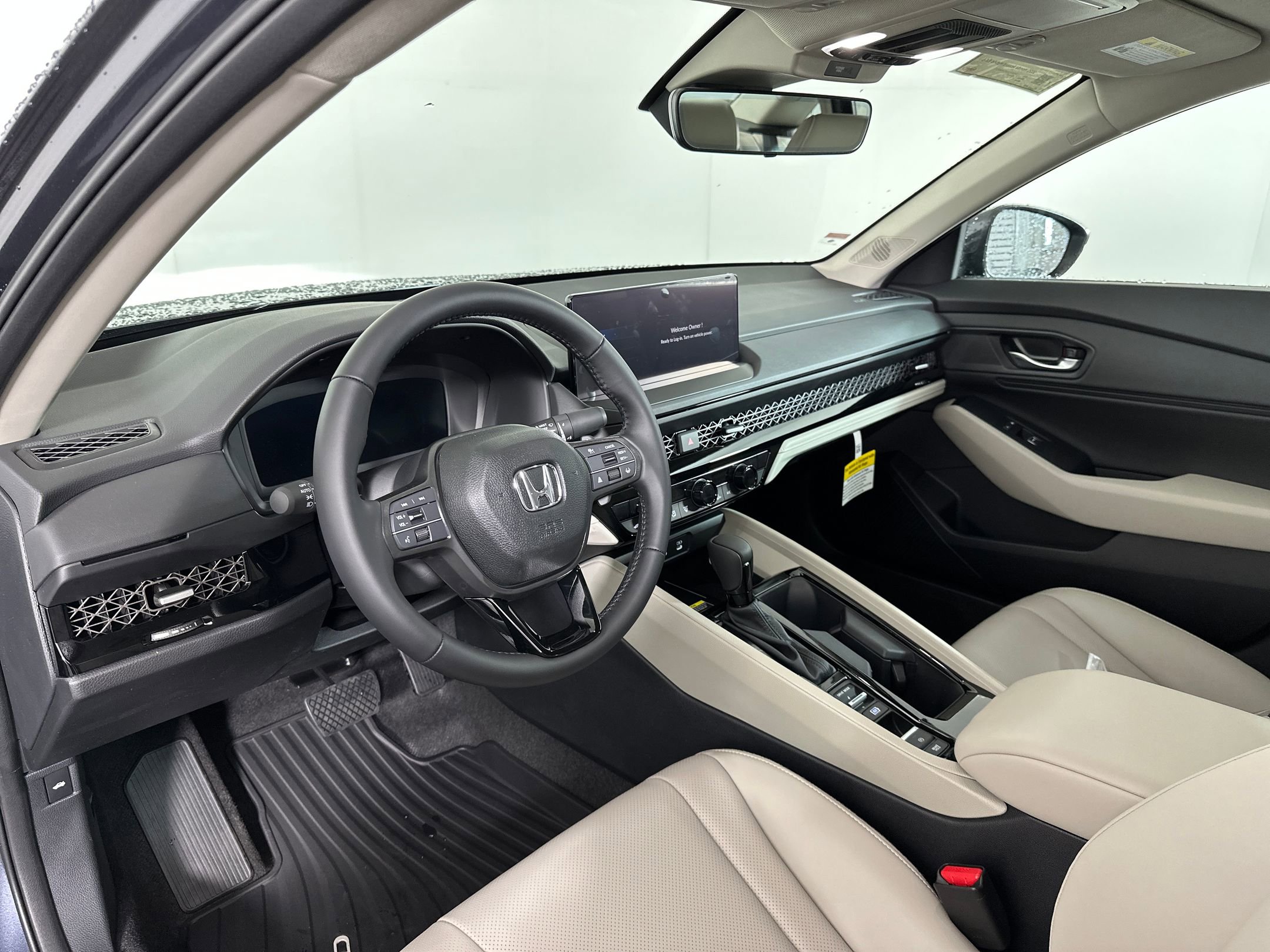 2025 Honda Accord Hybrid EX-L photo 3