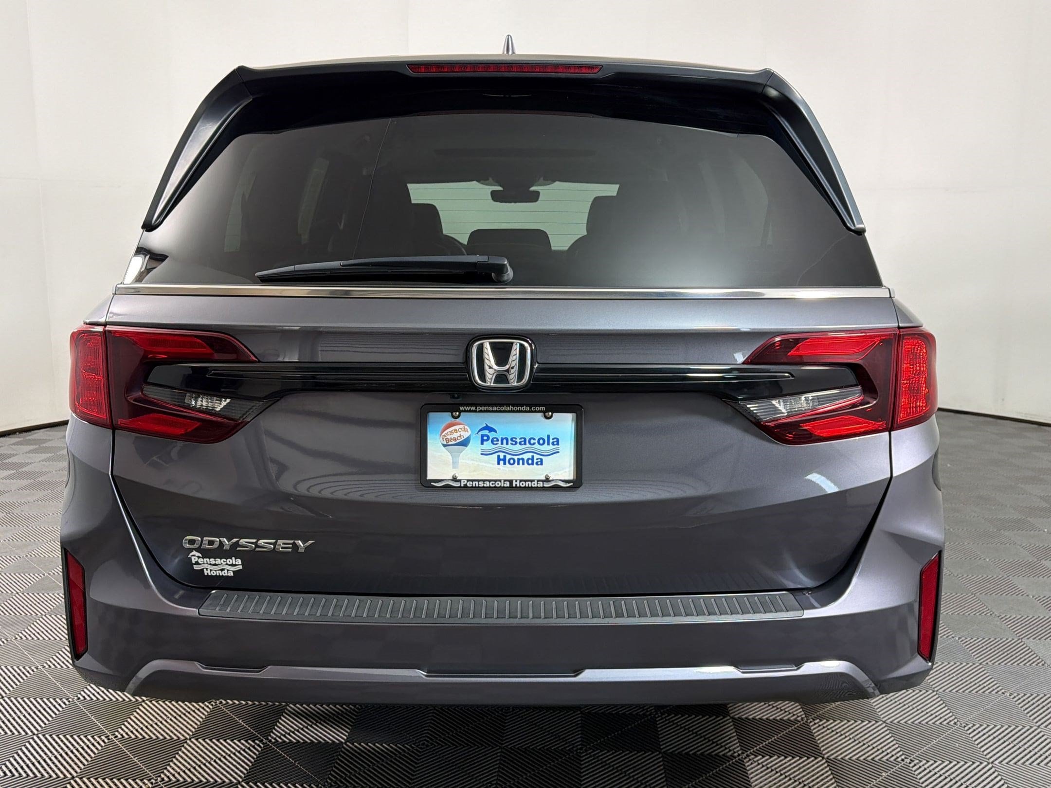 2025 Honda Odyssey EX-L - Photo 8