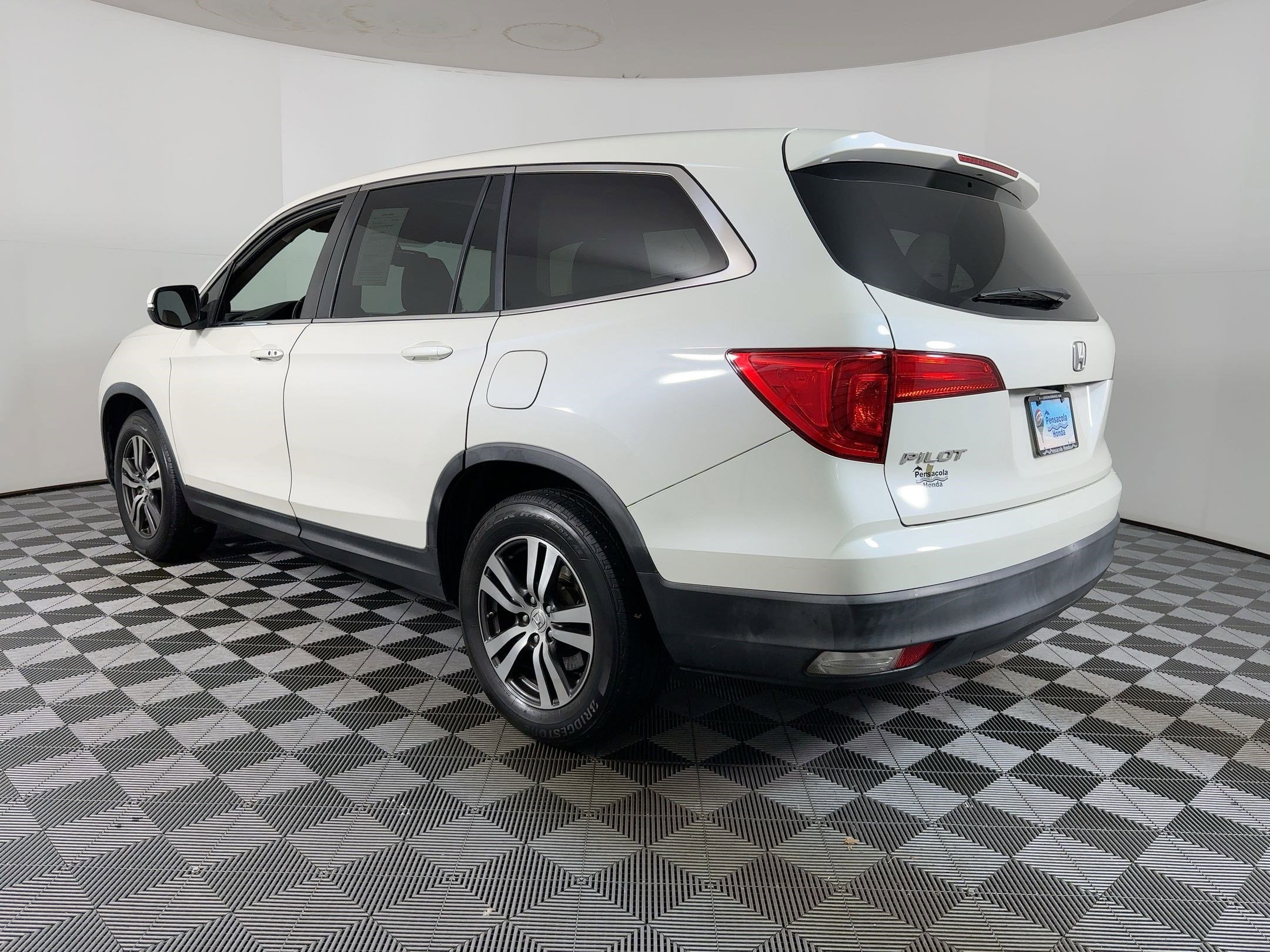 Used 2016 Honda Pilot EX-L with VIN 5FNYF5H76GB022306 for sale in Pensacola, FL