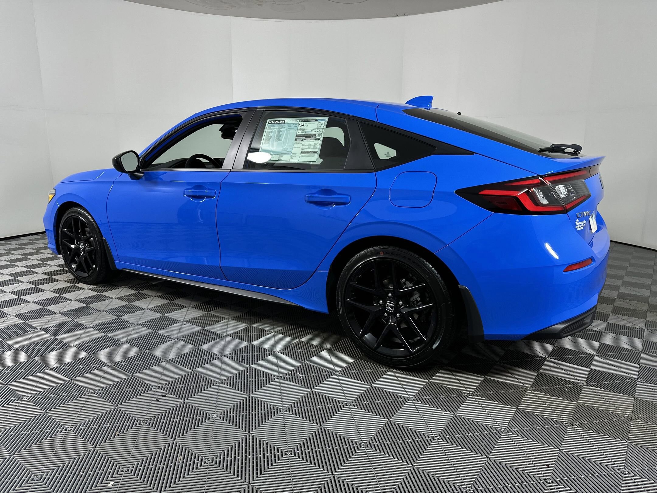 2025 Honda Civic Sport Hatchback photo 2