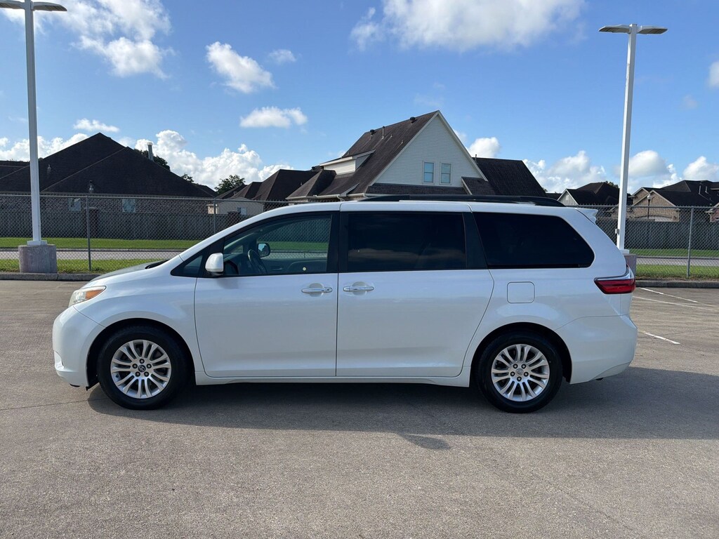 Used 2015 Toyota Sienna XLE AAS Van