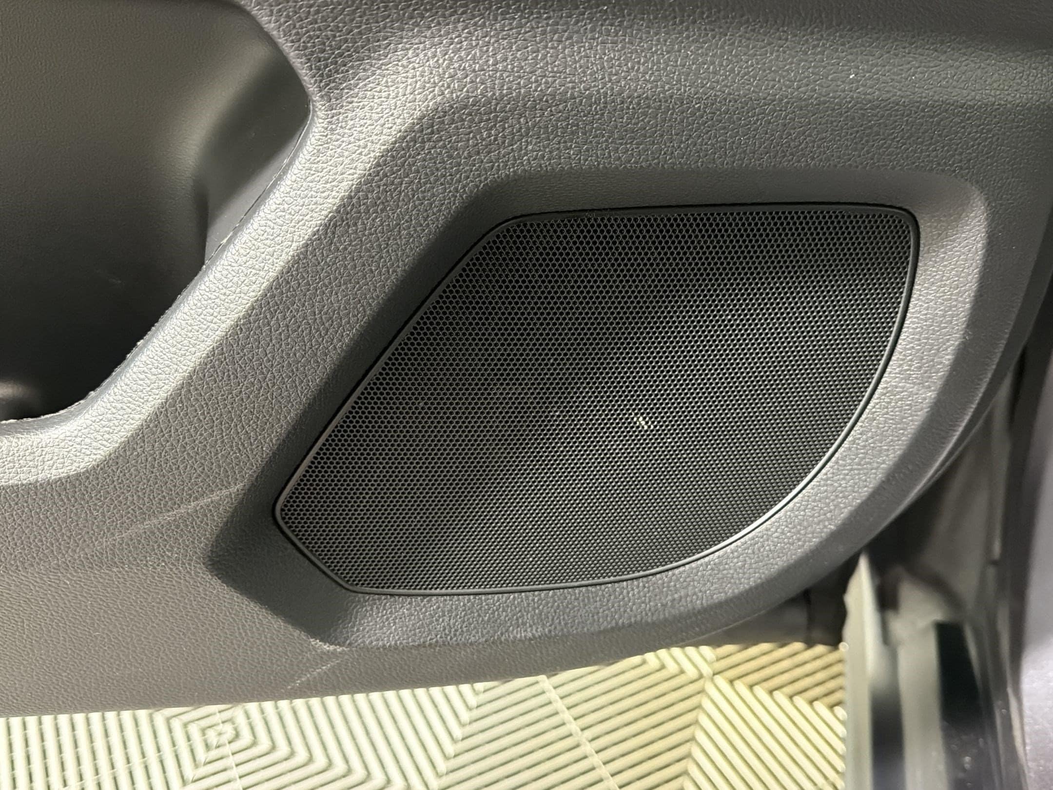 2025 Honda Odyssey EX-L - Photo 27