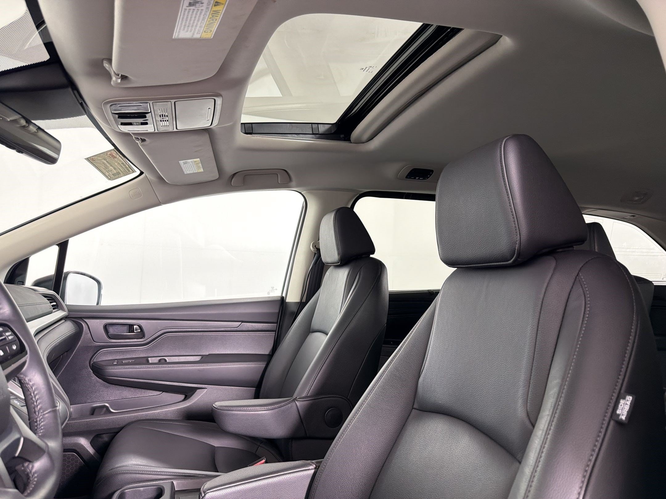 2025 Honda Odyssey EX-L - Photo 21