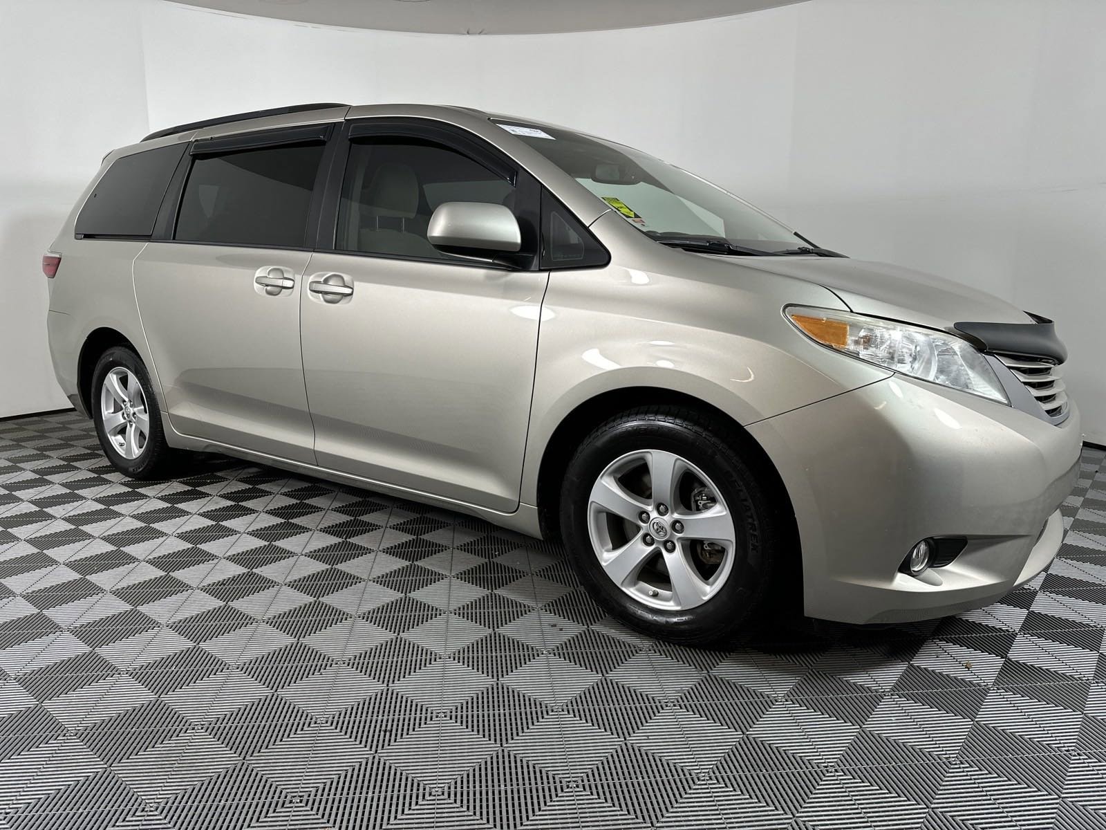 Used 2015 Toyota Sienna LE with VIN 5TDKK3DC3FS566314 for sale in Pensacola, FL