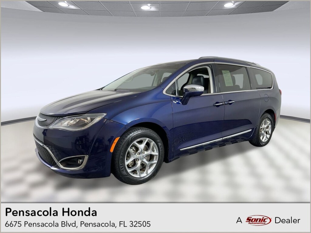 Used 2017 Chrysler Pacifica Limited Van