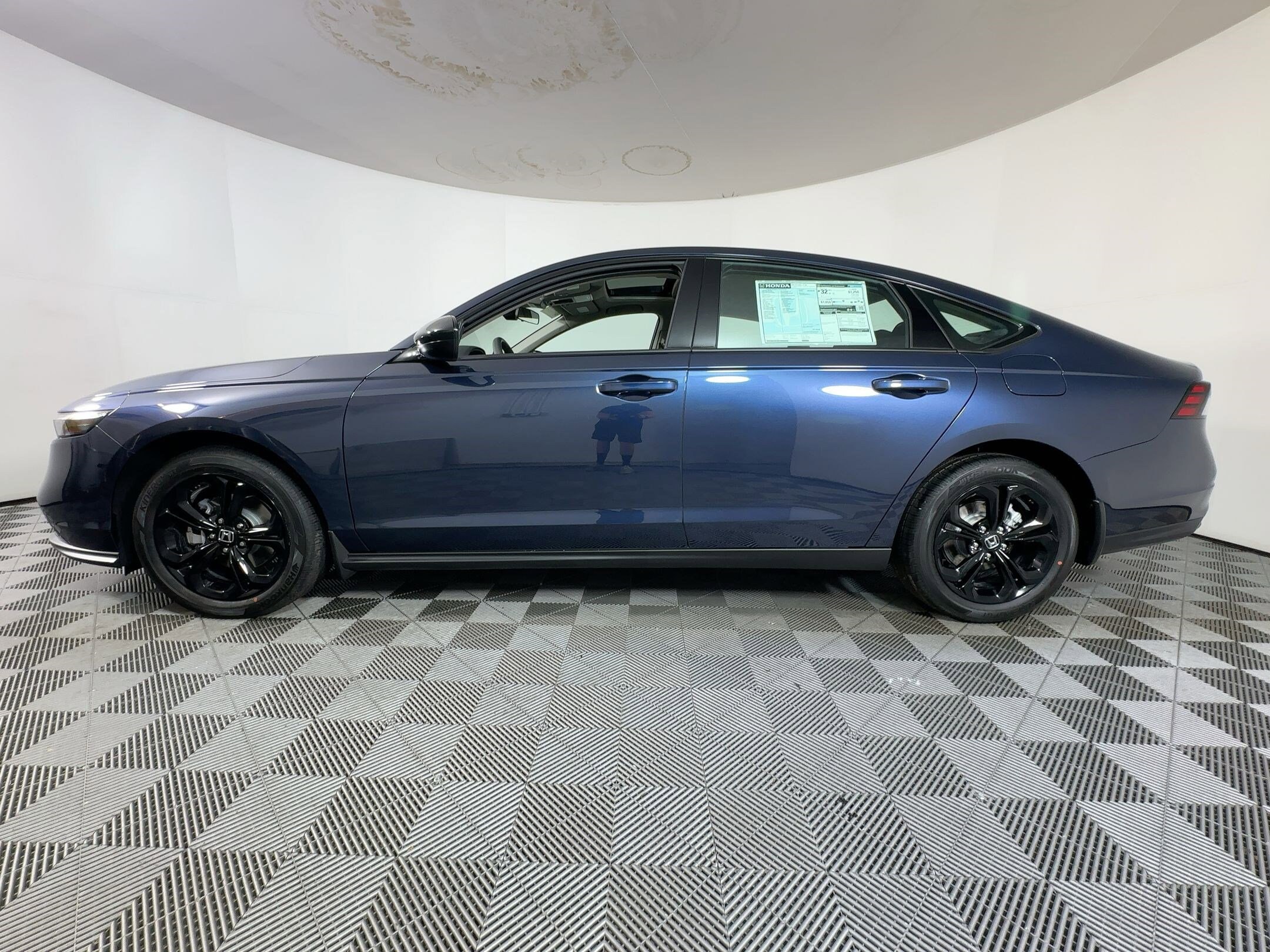 2025 Honda Accord SE photo 2